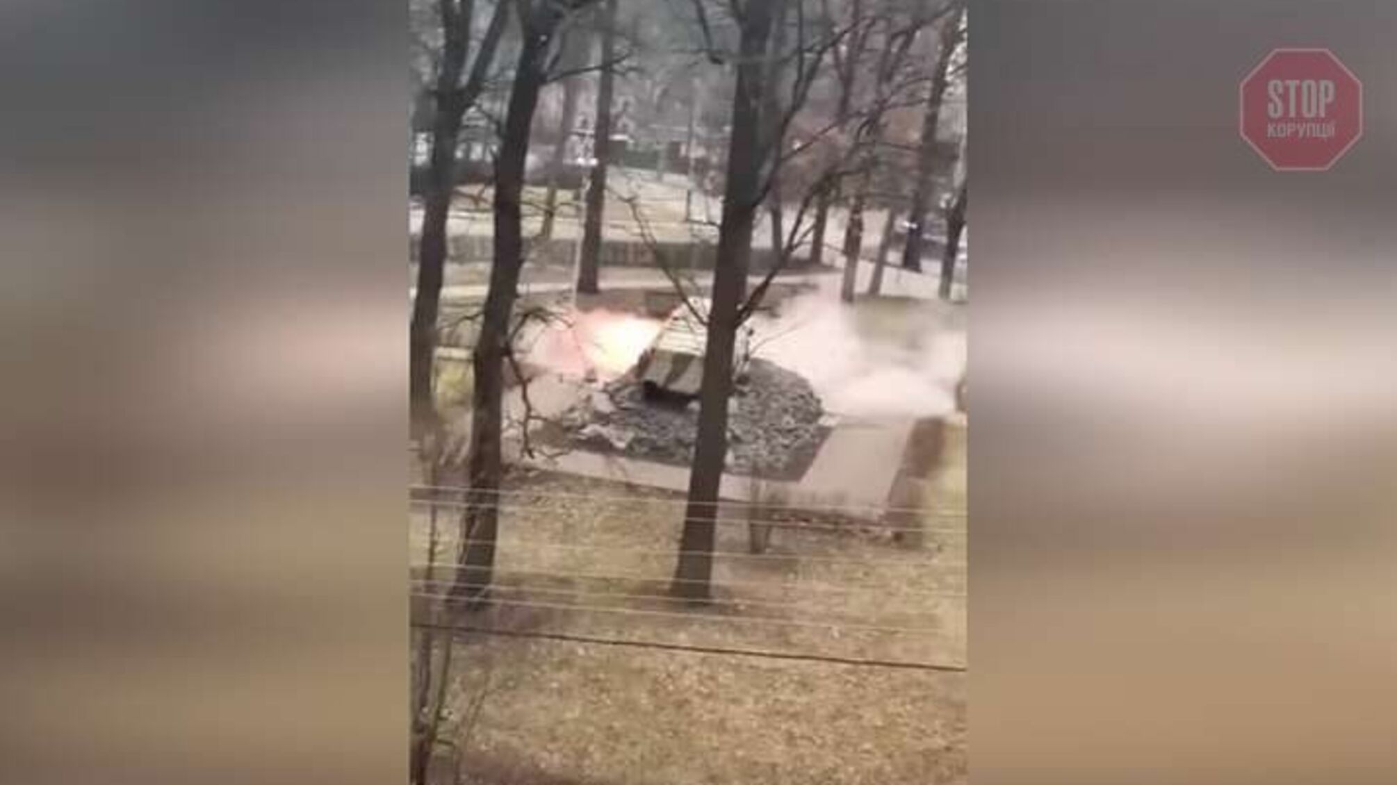 Злякалися: у Бучі окупанти обстріляли пам’ятник воїнам-афганцям у формі БРМ