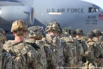 “Це єдина мова, яку розуміє Москва”: Польща прокоментувала розміщення військ США 