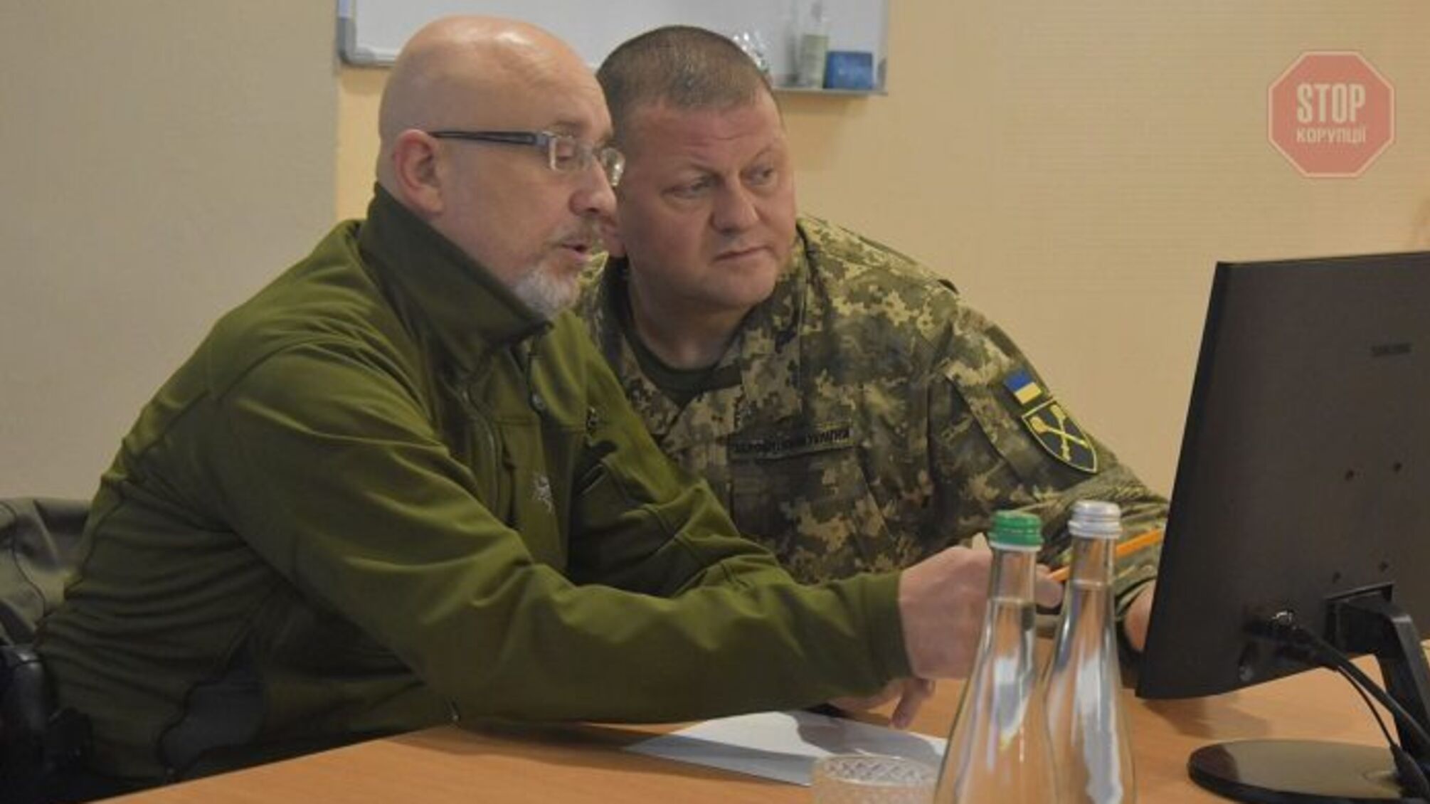 Резніков: Є прогрес у постачанні зброї, росіян чекає “сюрприз”