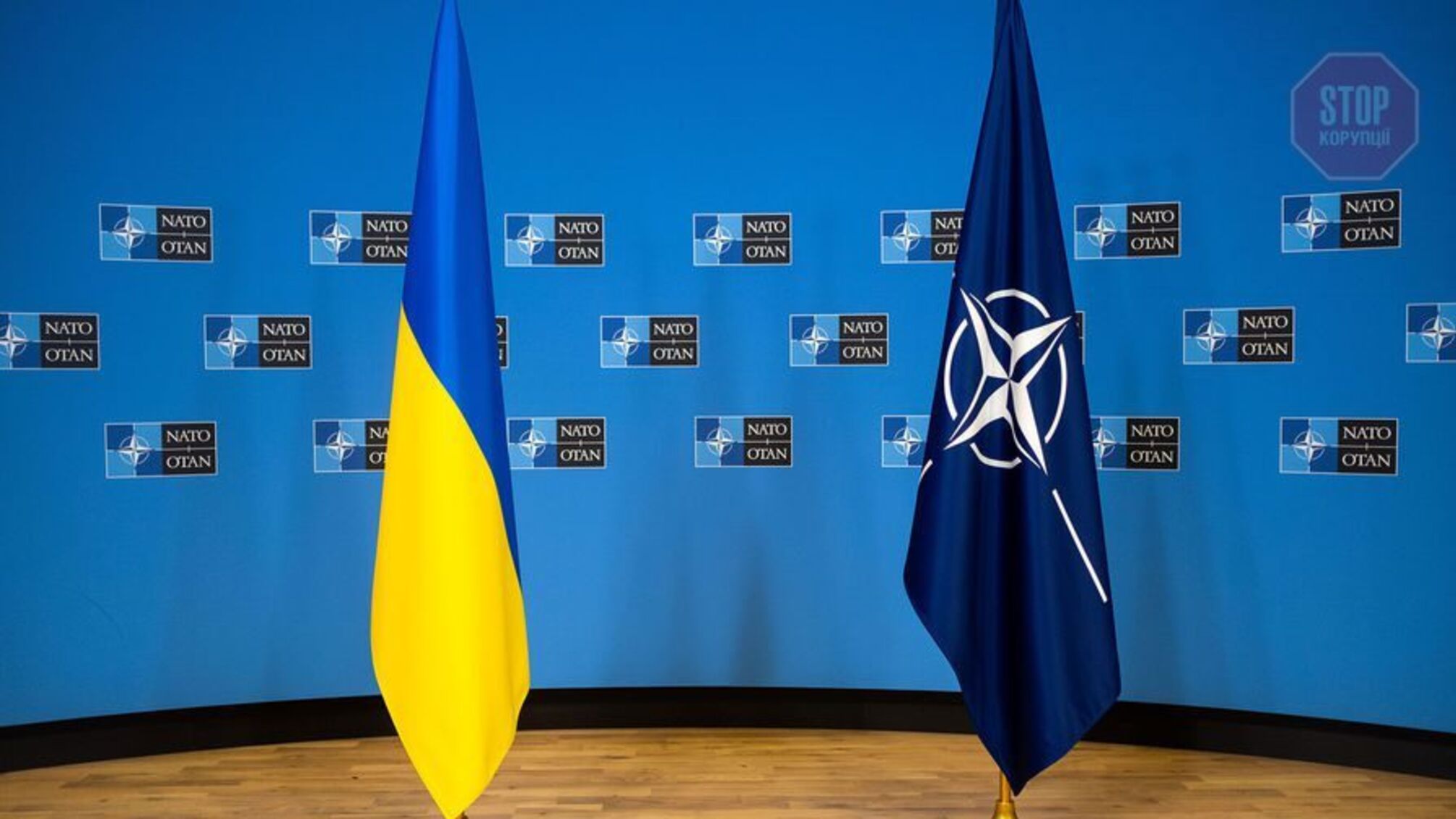 НАТО отказывается закрывать небо над Украиной