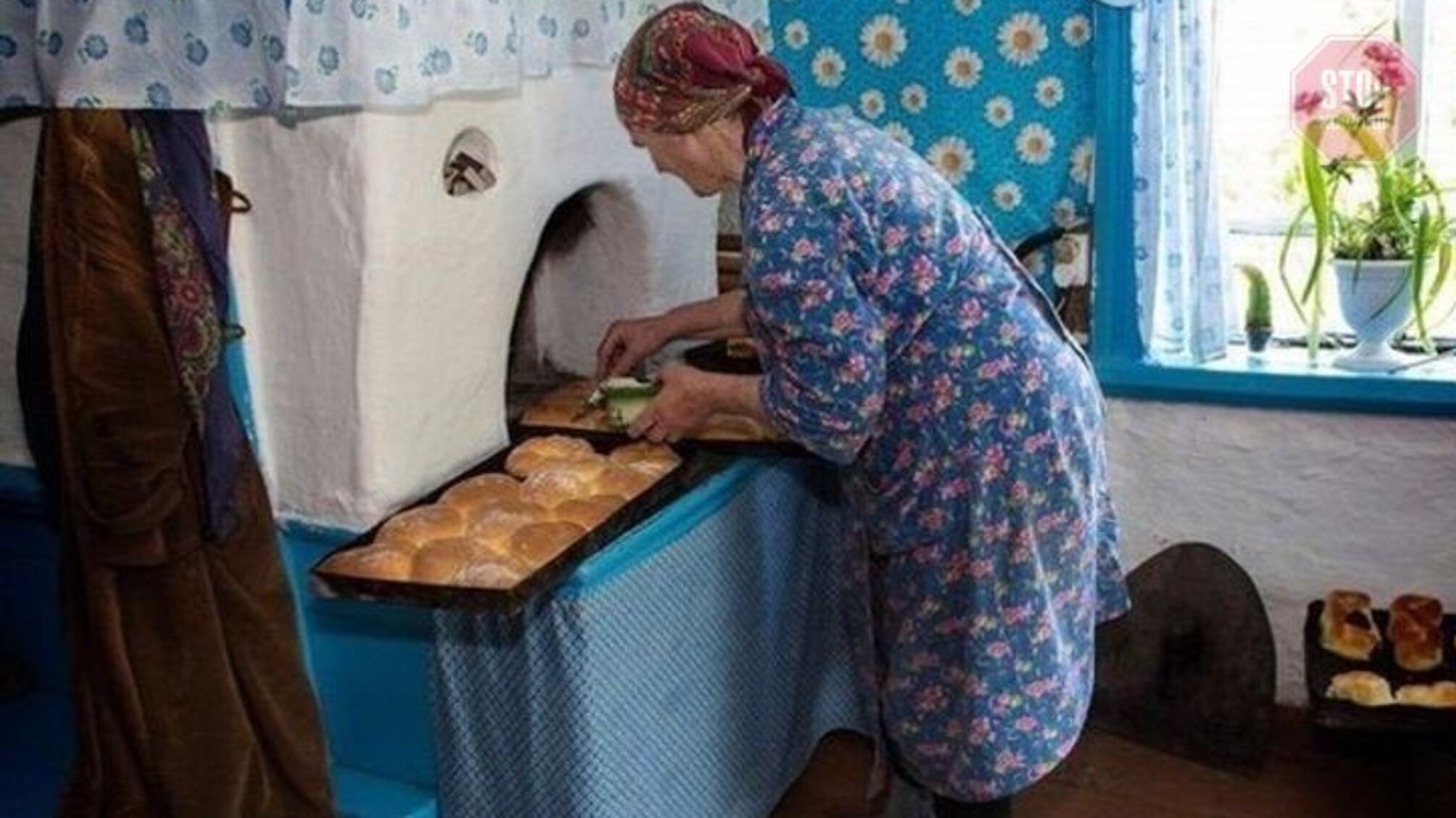 Українська бабуся отруїла шістьох окупантів, трьох «ледве відкачали»