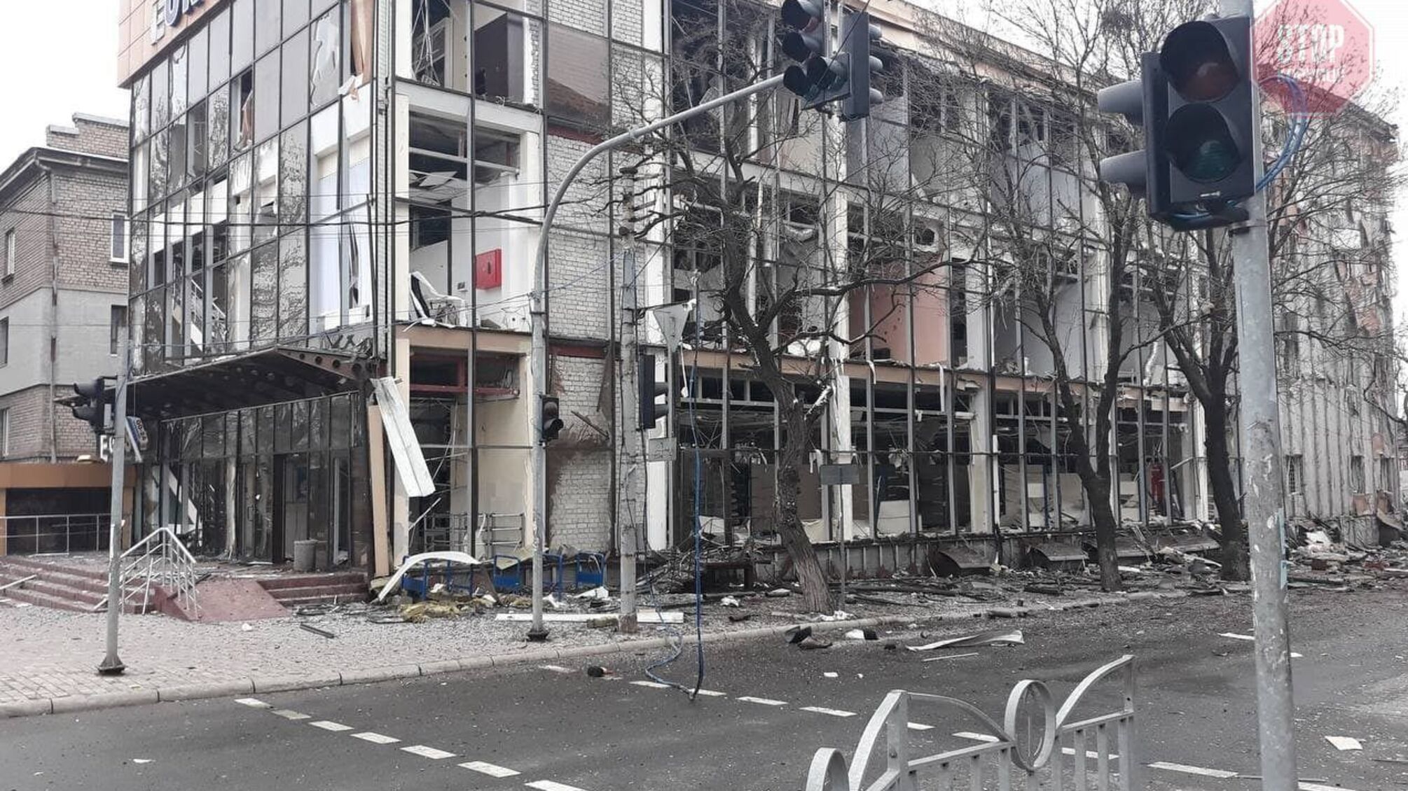 разрушенный дом