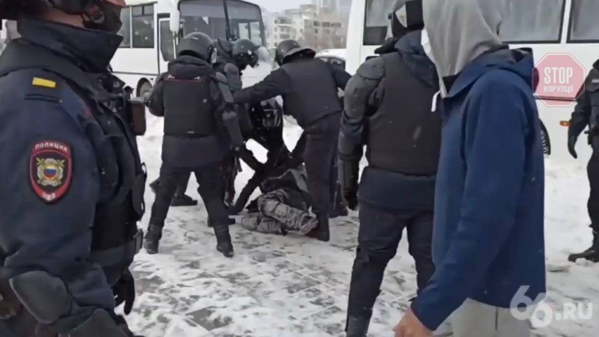 В России всего за пол дня задержаны 600 россиян на антивоенных митингах (фото)