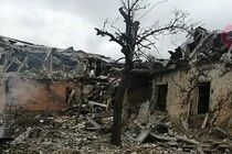 Российские оккупанты снова обстреляли Киев: поврежден торговый центр и частный сектор