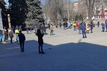 Херсон не отступает: оккупанты разогнали очередной митинг украинцев