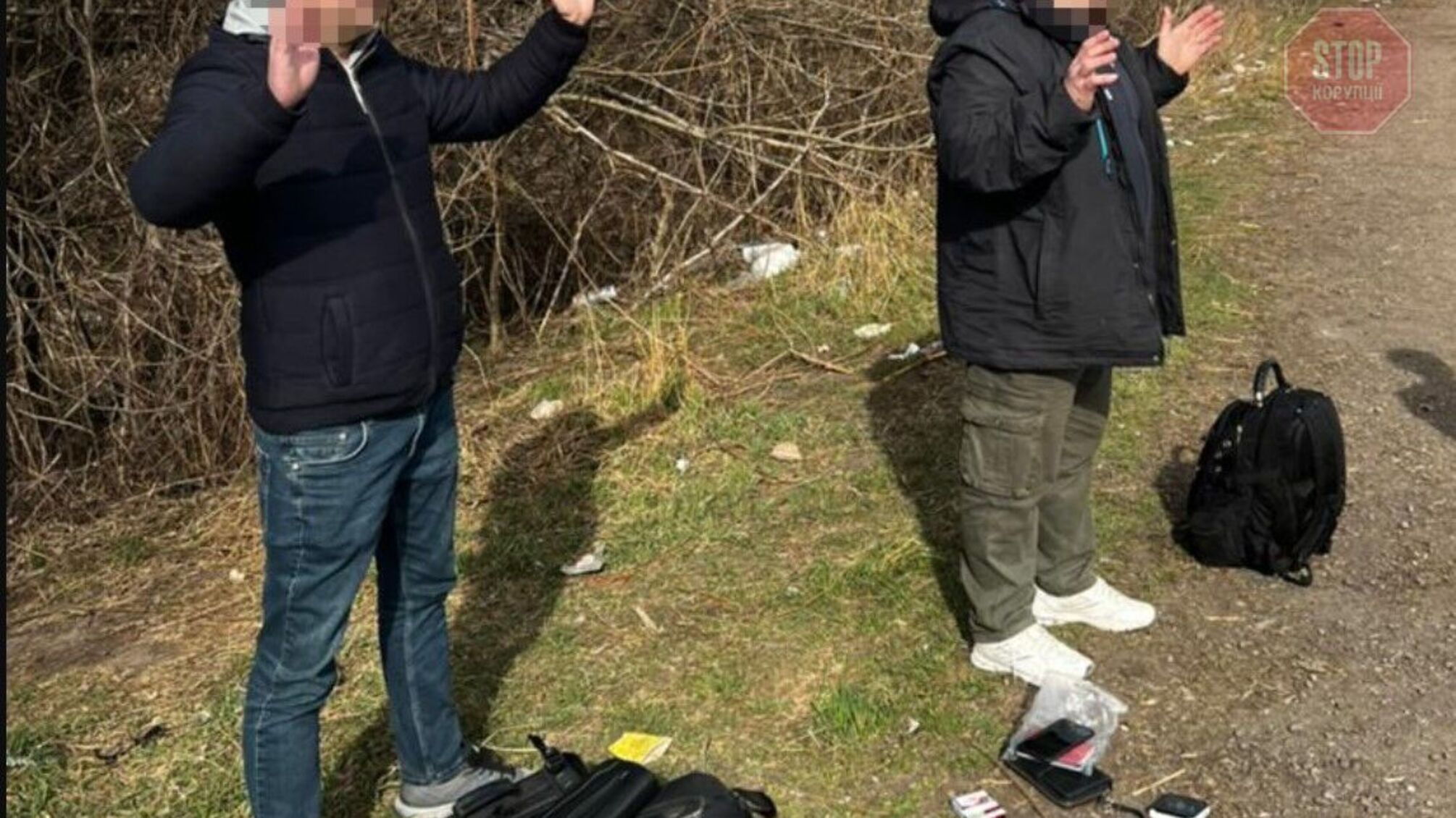 ДБР: под прикрытием терробороновца мужчины бежали в Молдову