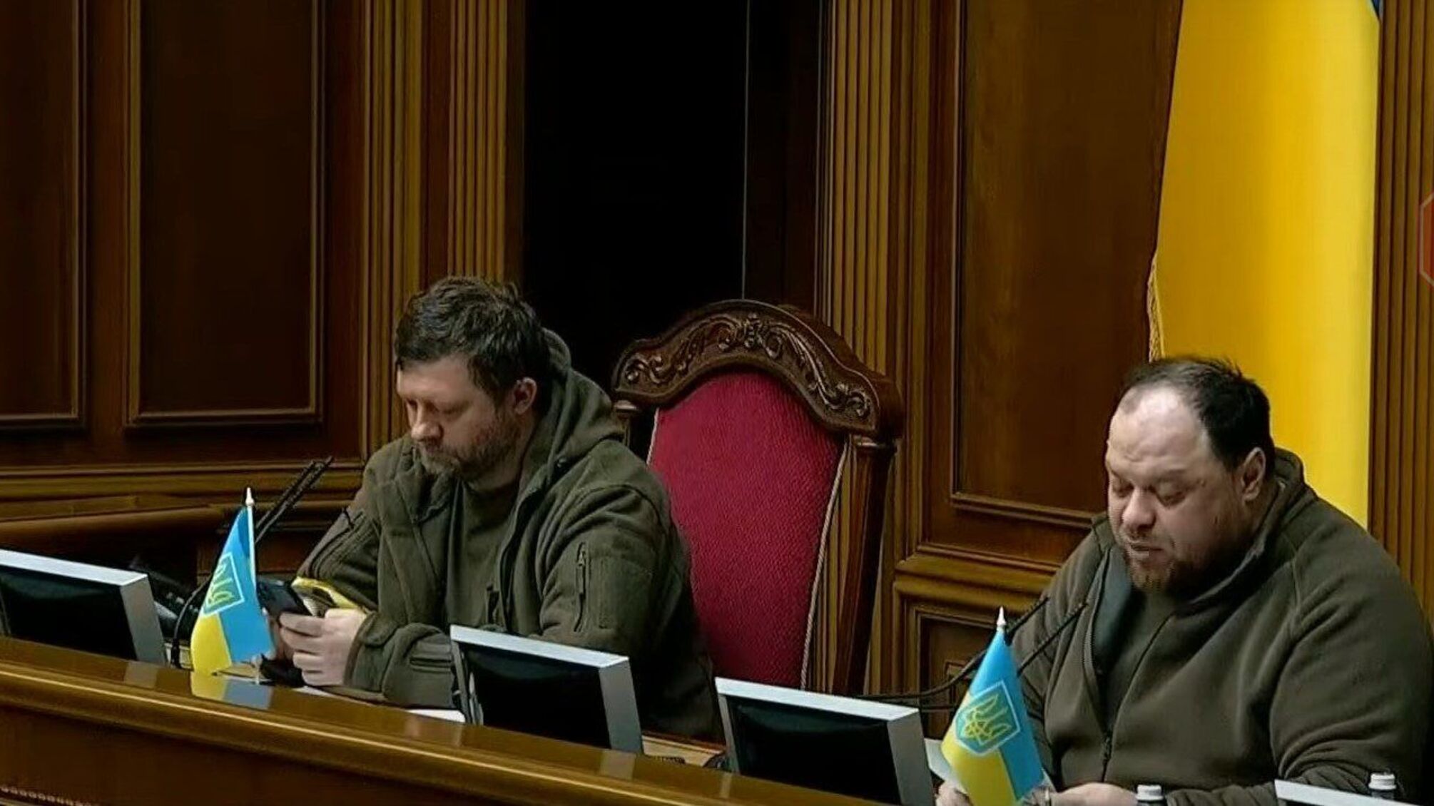 Верховна Рада: новації про мародерство , колаборантів та вогнепали для цивільних