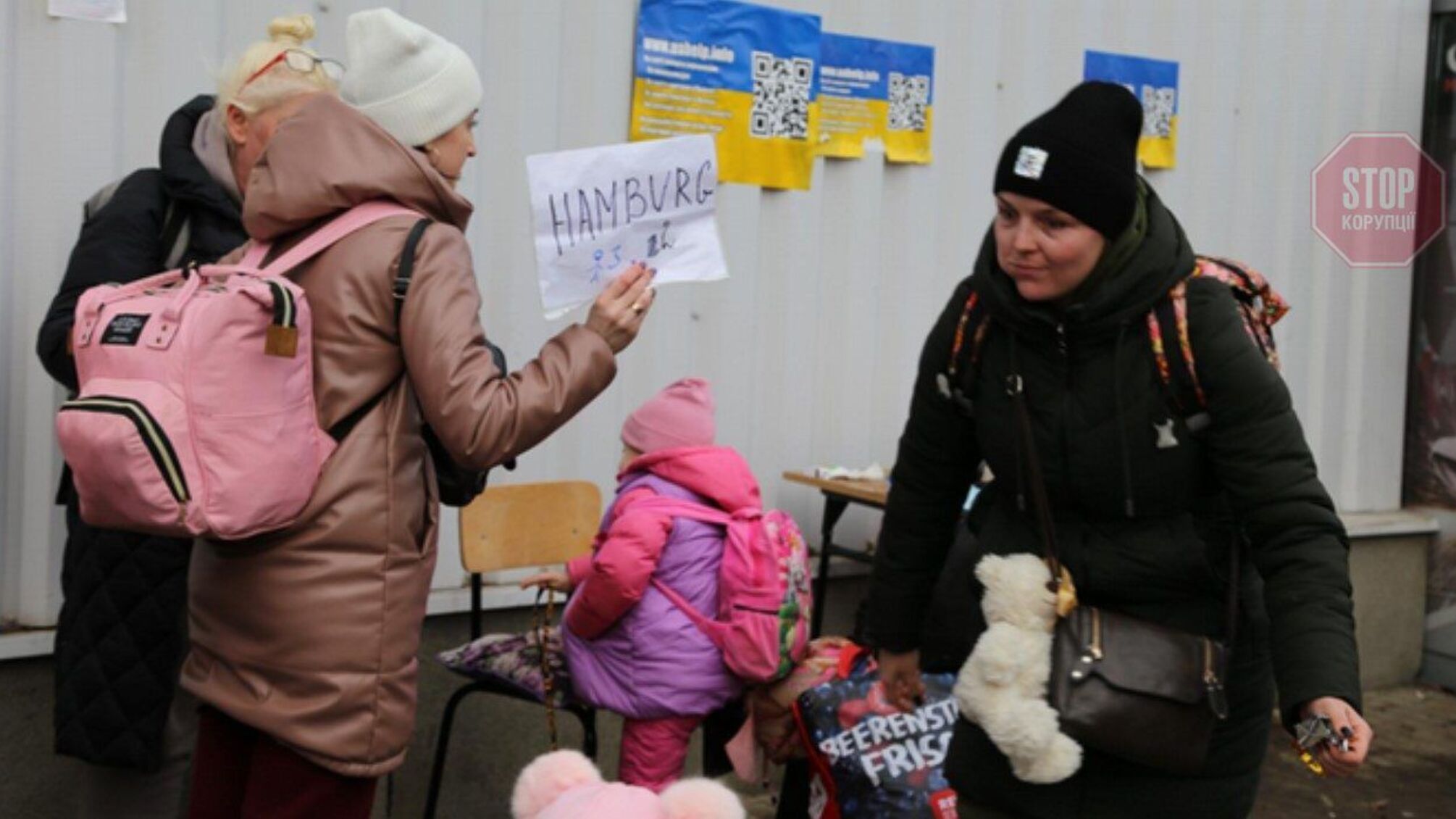 Німеччина прийняла утричі менше українців, ніж Польща, але це не точно