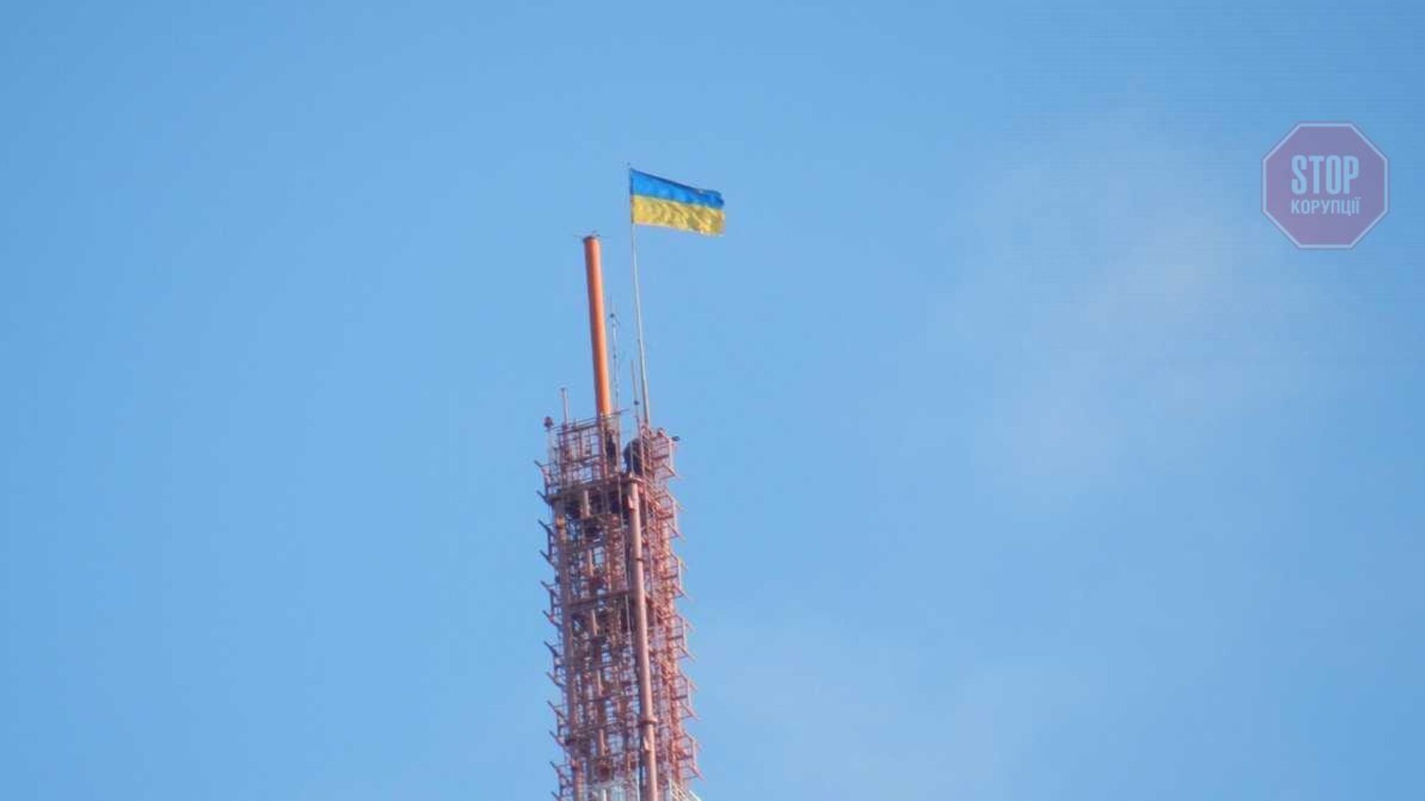 У Вінниці росіяни ракетами обстріляли телевежу, мовлення не працює