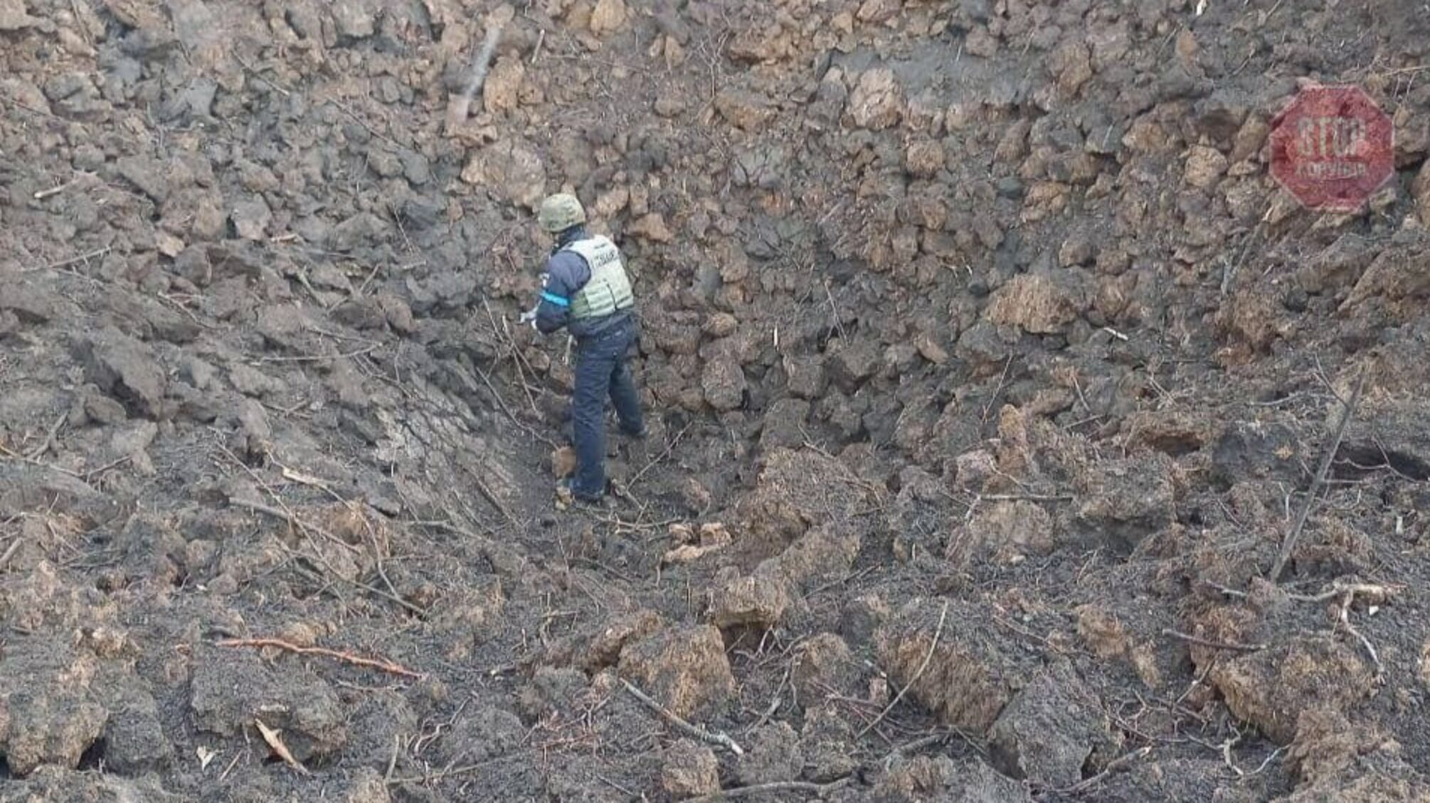 Россияне продолжают сбрасывать бомбы на Мариуполь