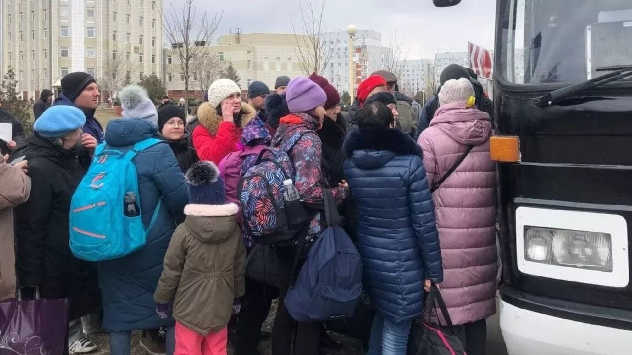 Верещук: врятовано майже 3 тисячі українців, хоча ворог і блокує евакуаційні автобуси