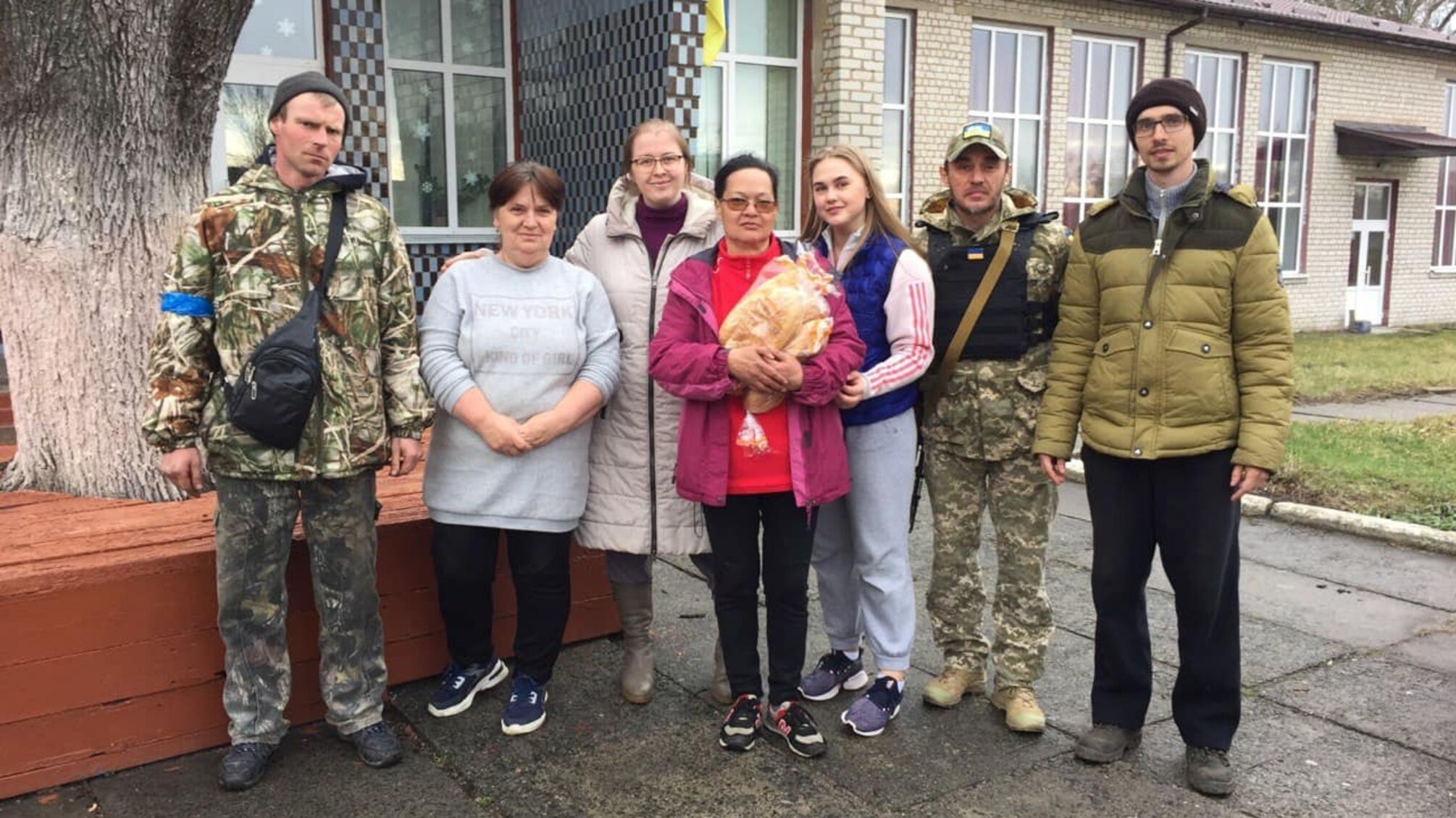 Лісовий: Волонтери відвезли гуманітарну допомогу мешканцям Київщини