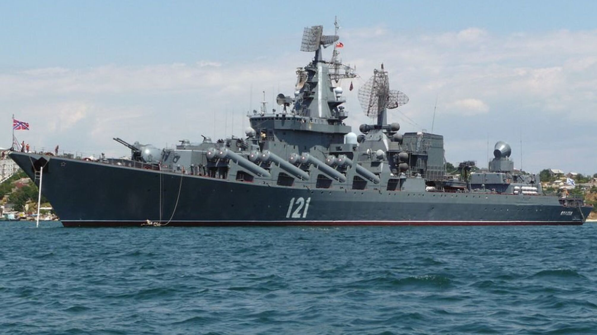 Горит 'Москва': экснардеп сообщил о попадании в российский танкер