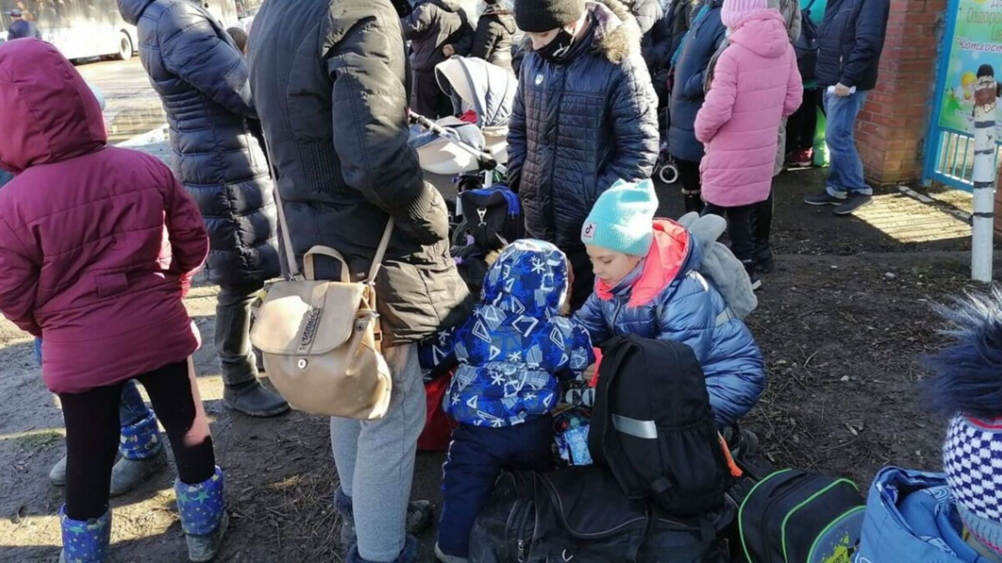 МЗС: є загроза незаконного усиновлення українських дітей окупантами