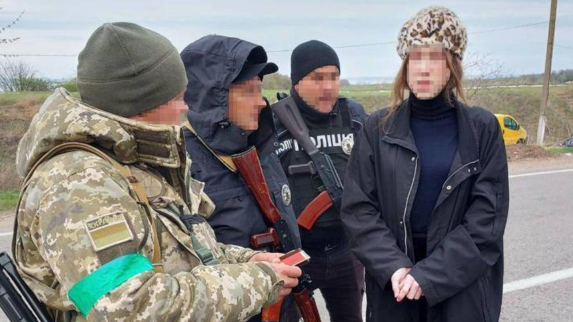 Ехал в Молдову в женской одежде: на границе поймали военнообязанного мужчину