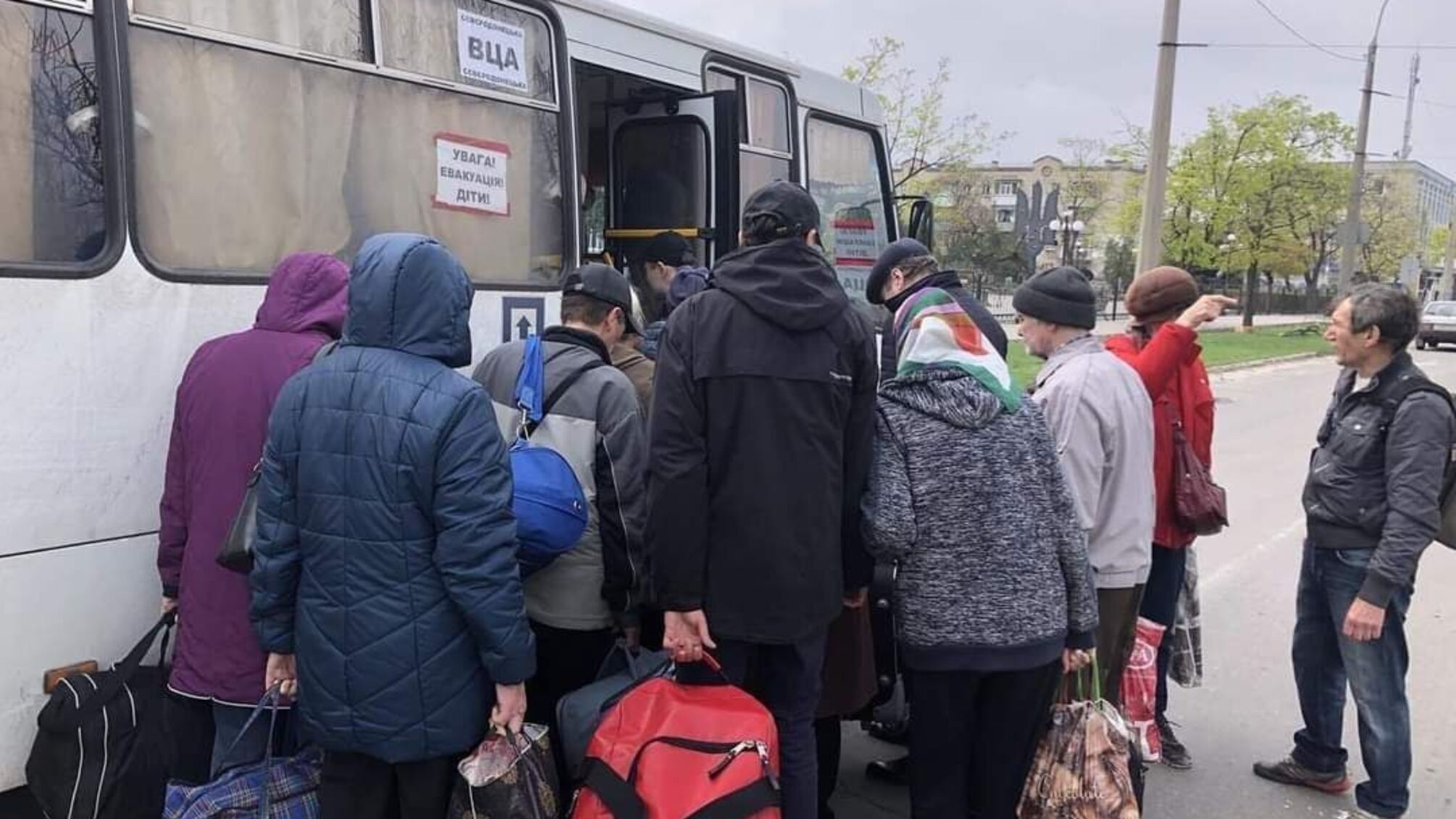 Эвакуация из Лисичанска сорвана армией рф - Гайдай