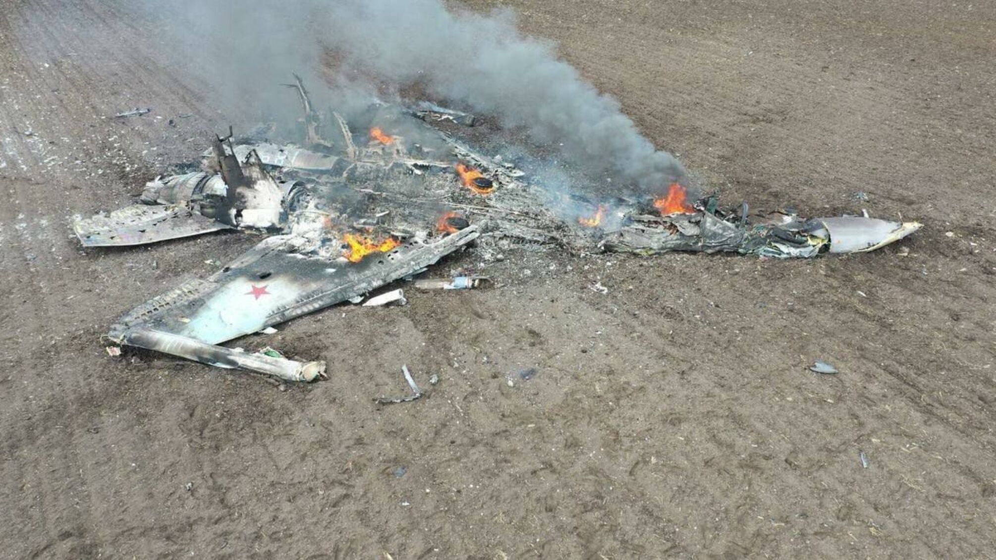 сгоревший самолет россиян