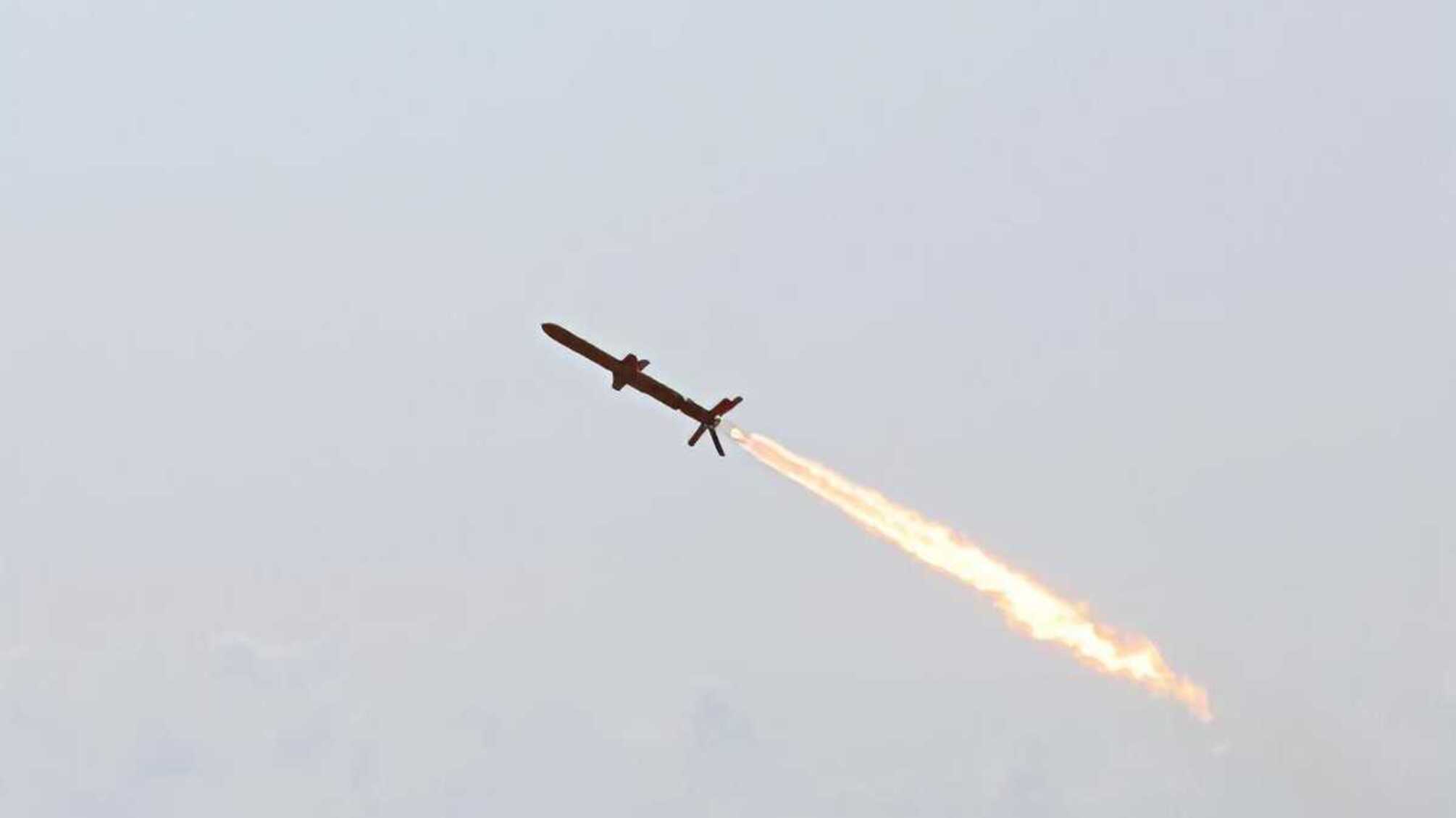 Небо ракета