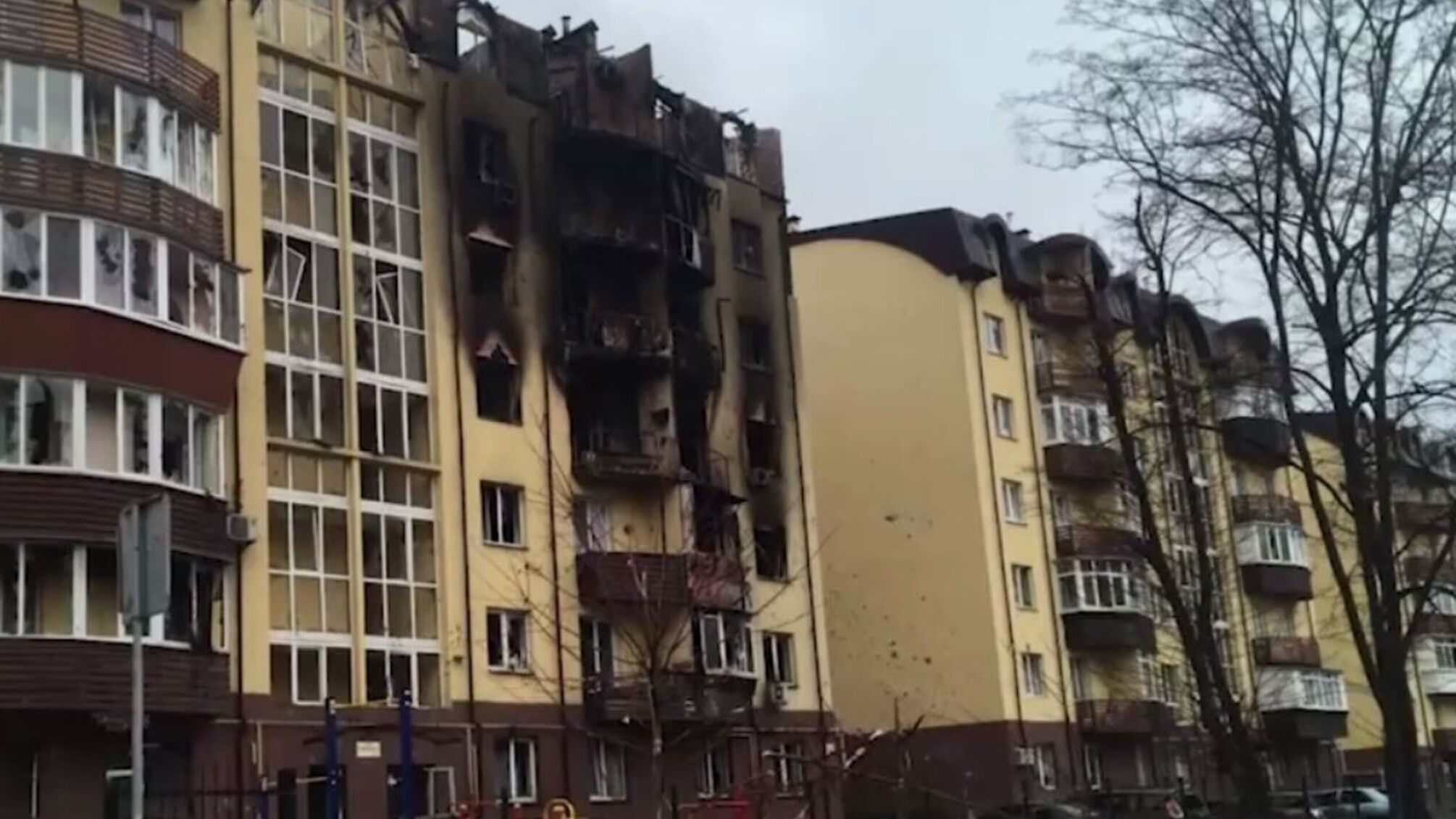 будівля після пожежі