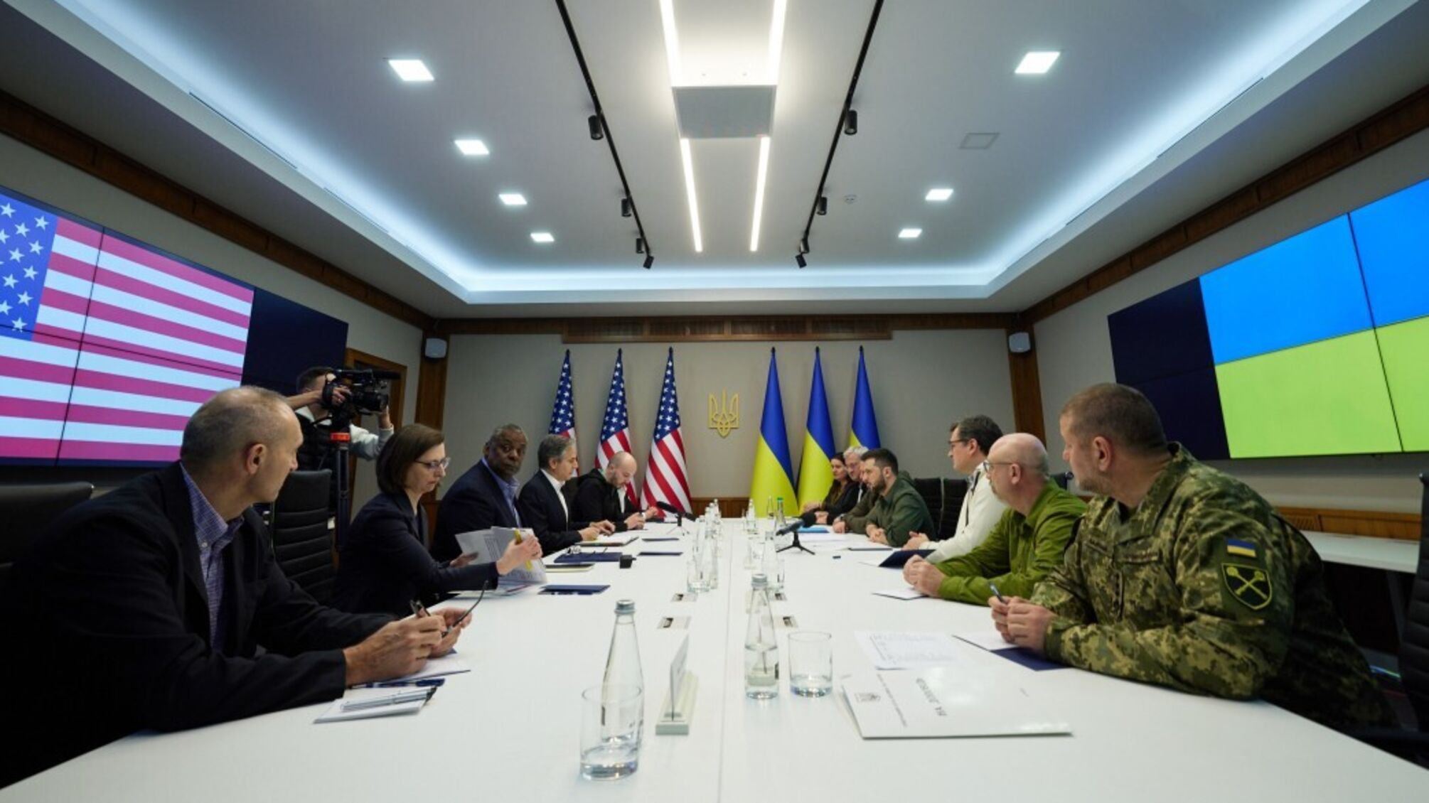 Офіційно: Зеленський зустрівся з держсекретарем та міністром оборони США (фото)