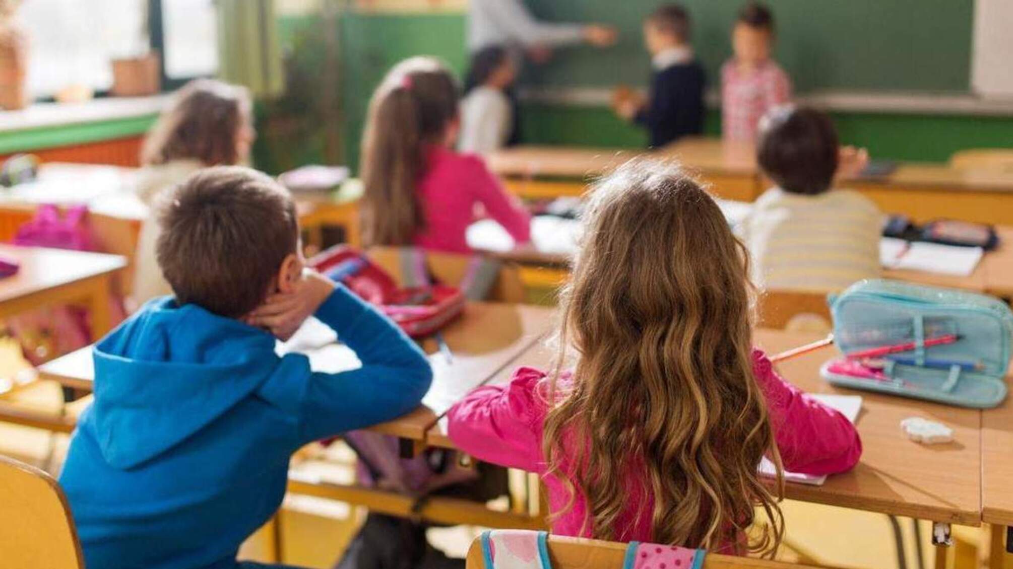 Стало известно, когда школы в оккупированных районах Запорожской области завершат обучение