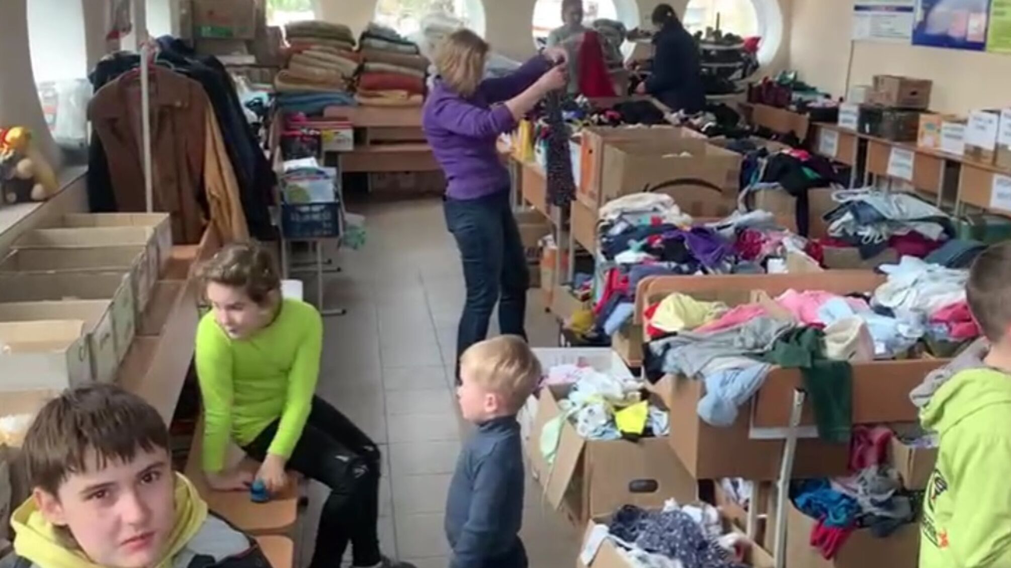 Центр гуманітарної допомоги 'Захистимо Україну разом' у Львові