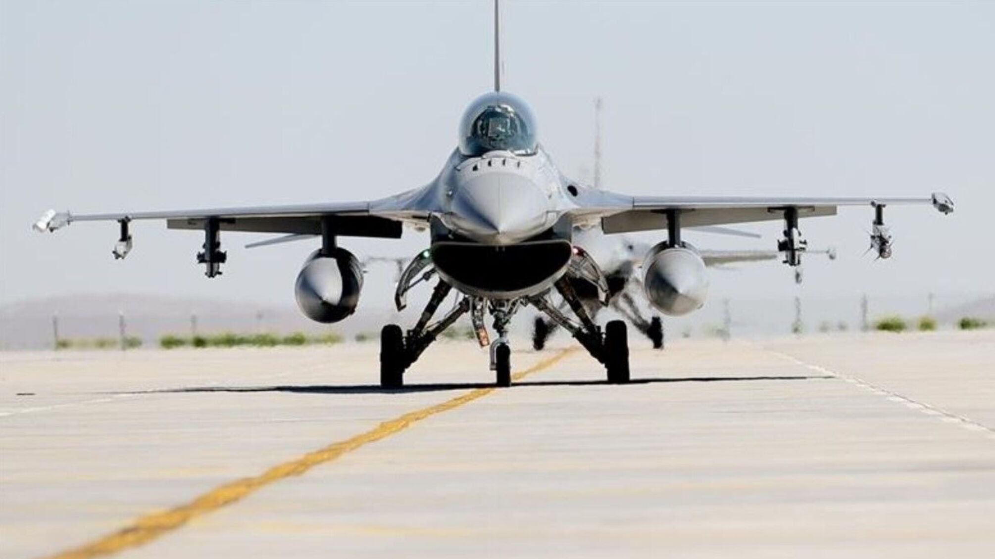 США хотят выделить 100 млн долларов на обучение украинских пилотов на F-16