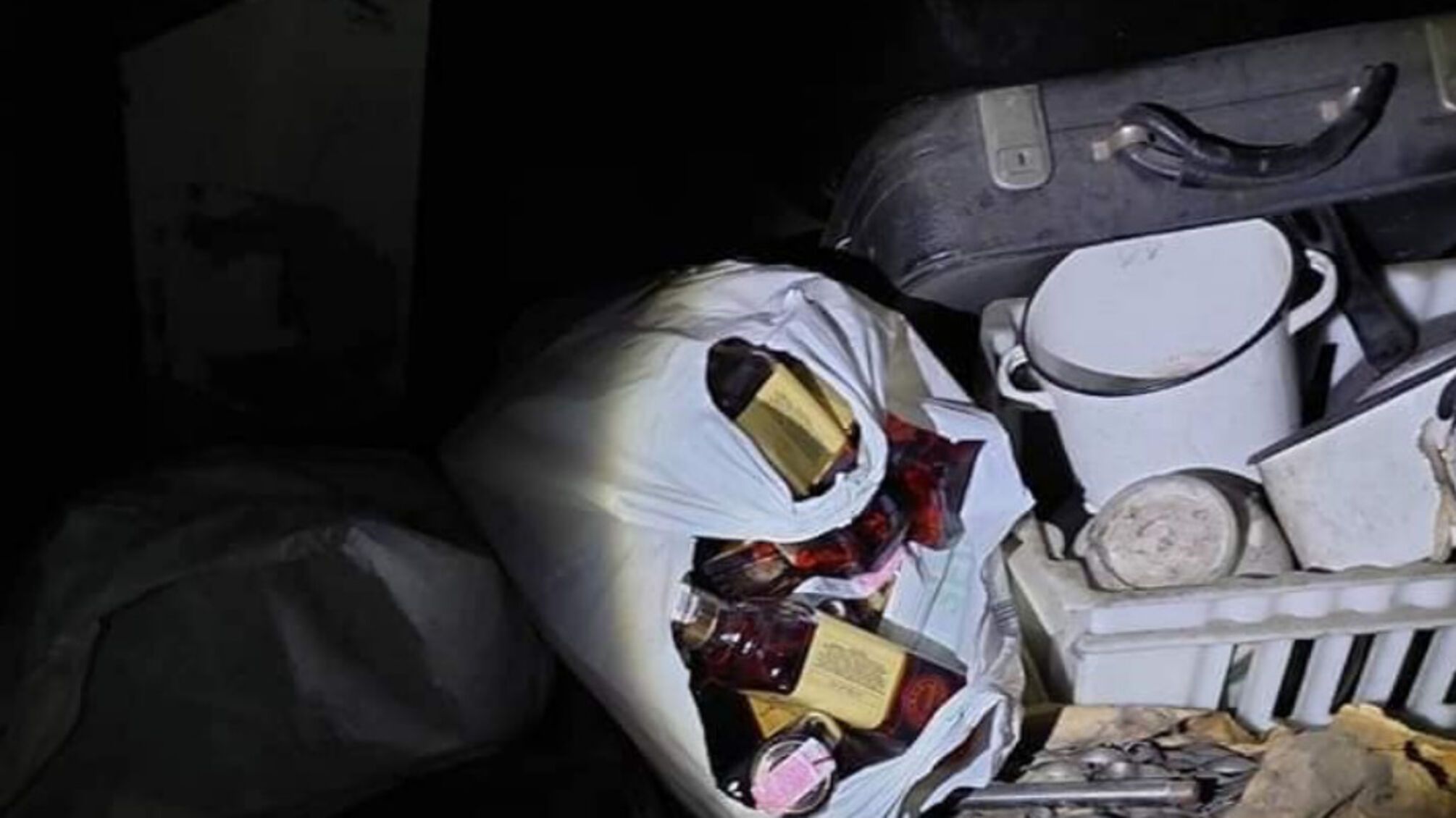 алкоголь кастрюли чемодан