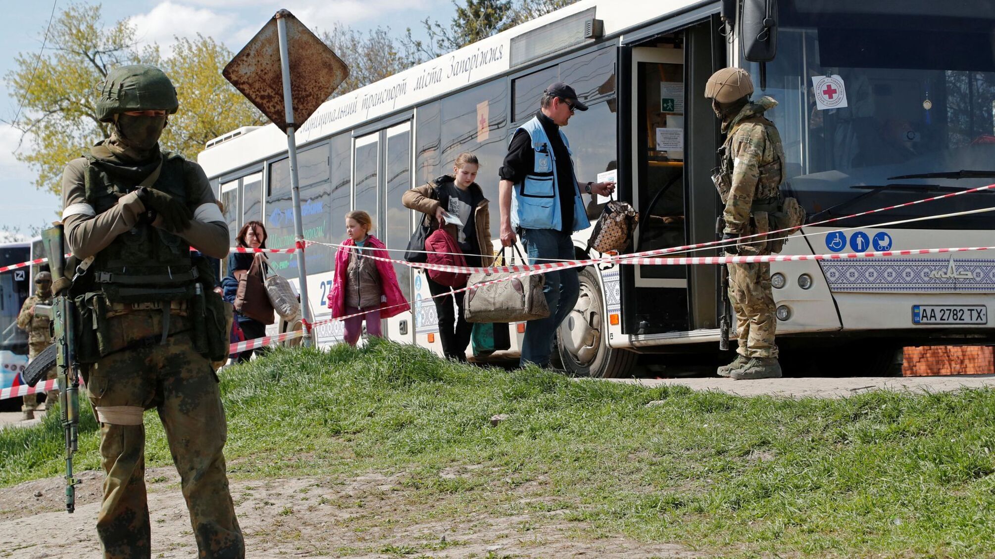 Защитники 'Азовстали' надеются, что эвакуируют тяжелораненых бойцов