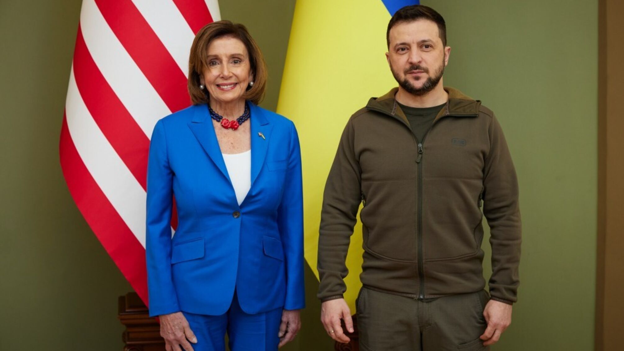 В Киеве спикер Палаты представителей США Пелоси встретилась с Зеленским
