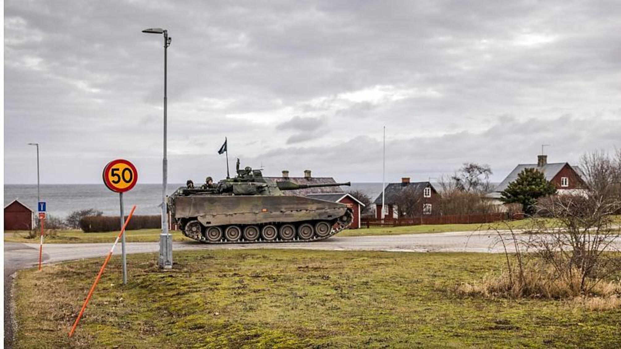 Швеция постепенно наращивает свое военное присутствие на острове
