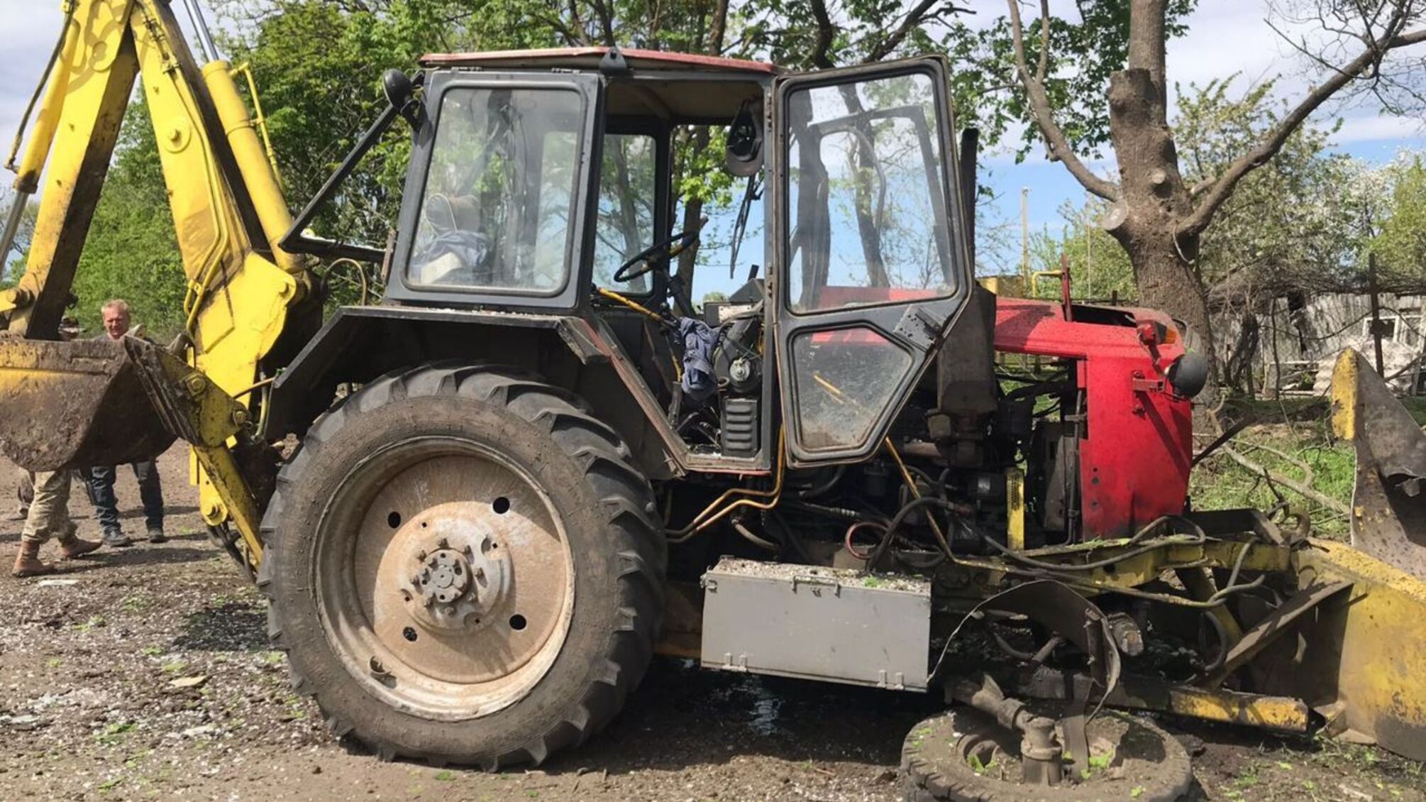 В Сумской области на мине подорвался трактор