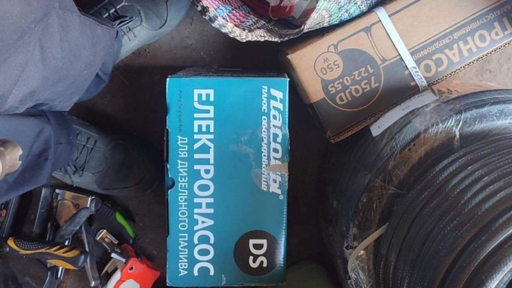 вещи в сумках