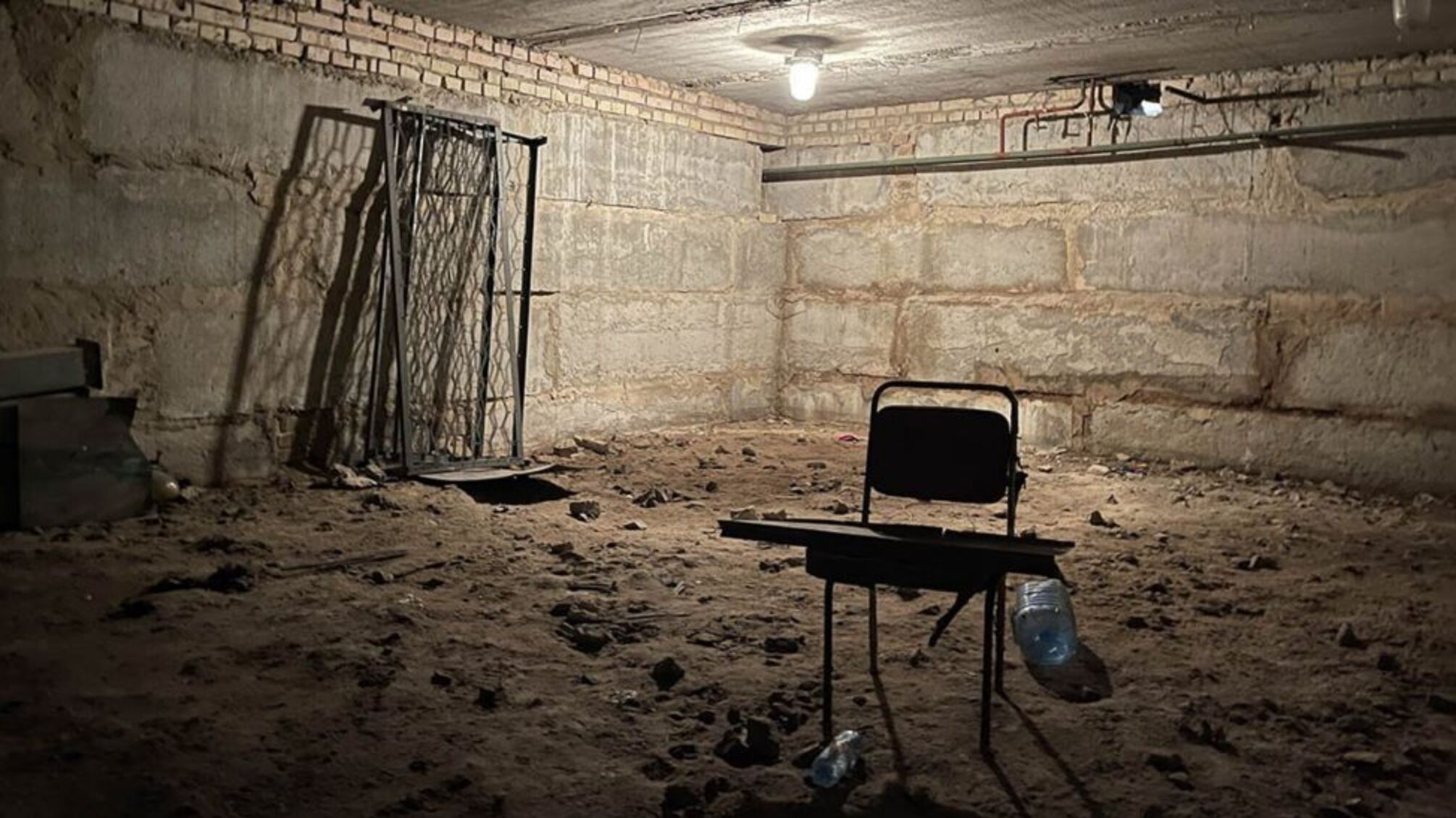 Подвал детского лагеря в Буче россияне превратили в место казни мирных жителей