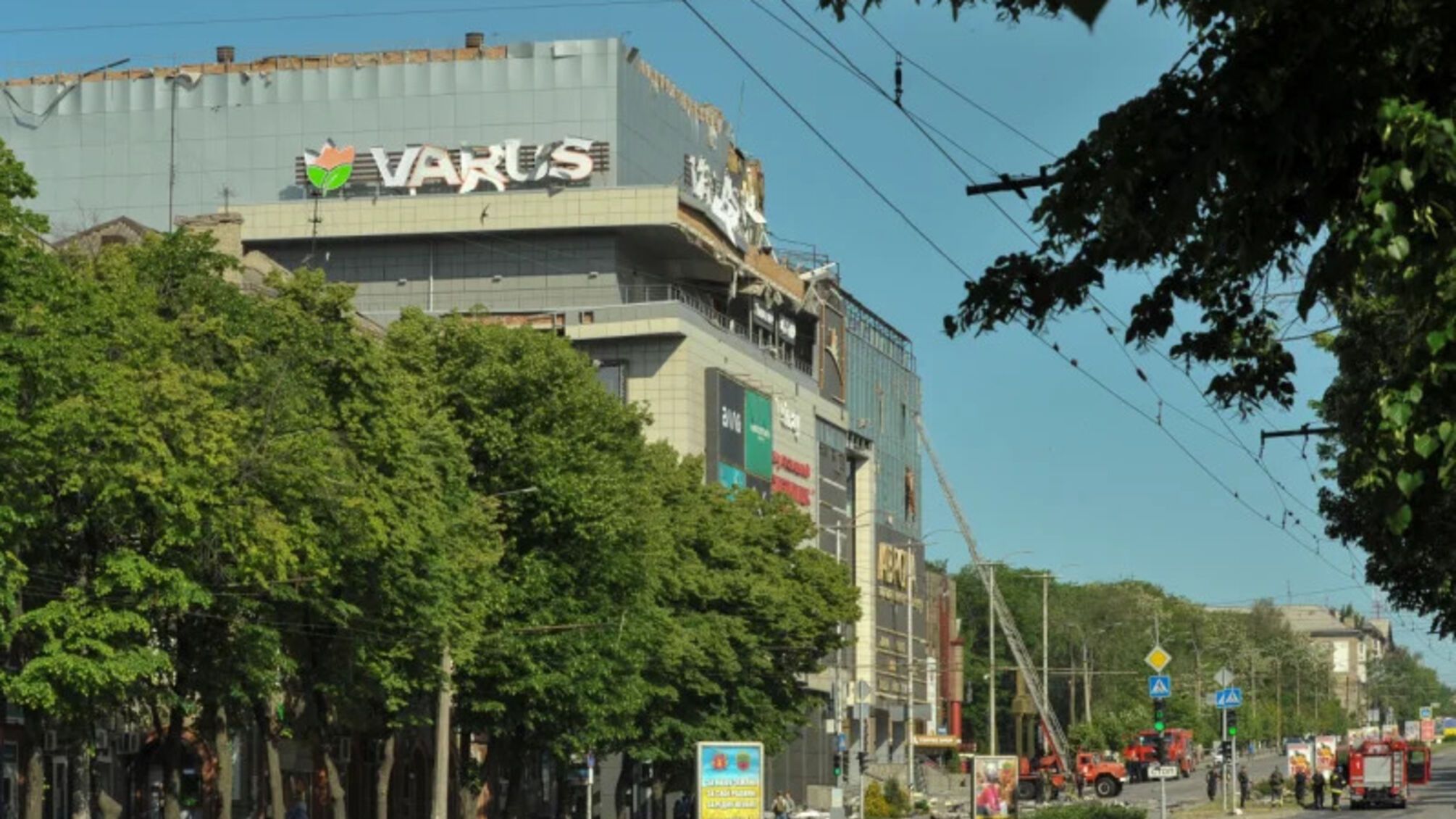 ТРЦ Аврора Запорожья после обстрела