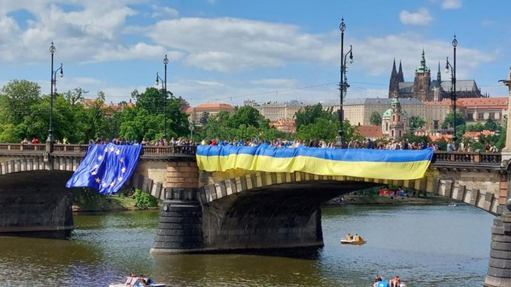 акция в Праге