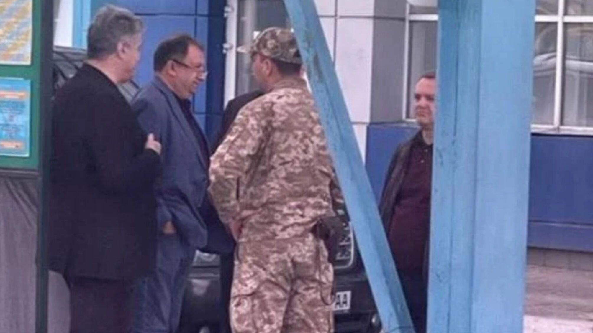 ЗМІ: експрезидент Порошенко знову намагається виїхати з України