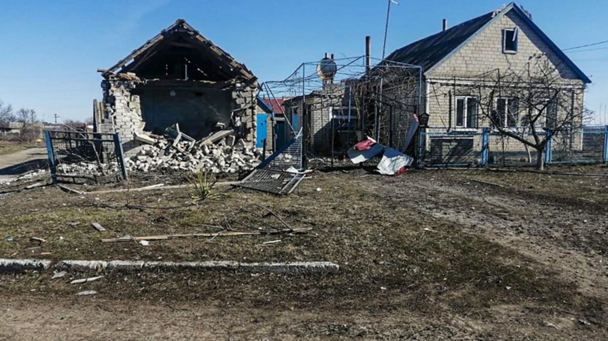 здание после обстрелов армии рф