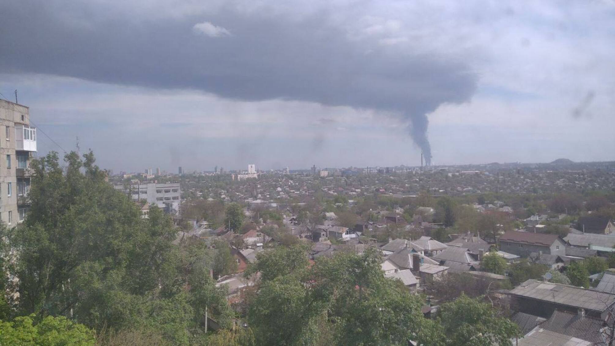 Макіївка палаюча нафтобаза