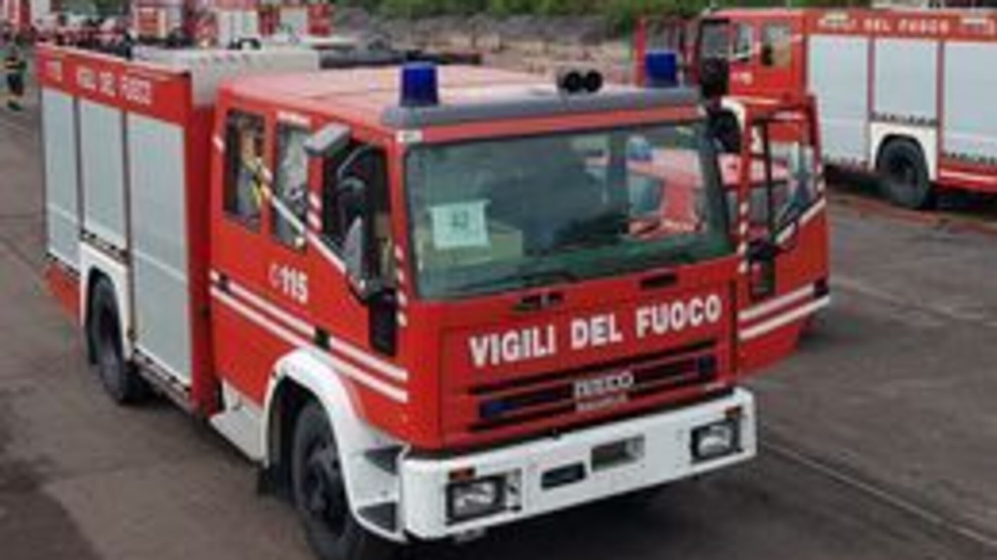 Италия предоставила Украине 45 пожарных машин