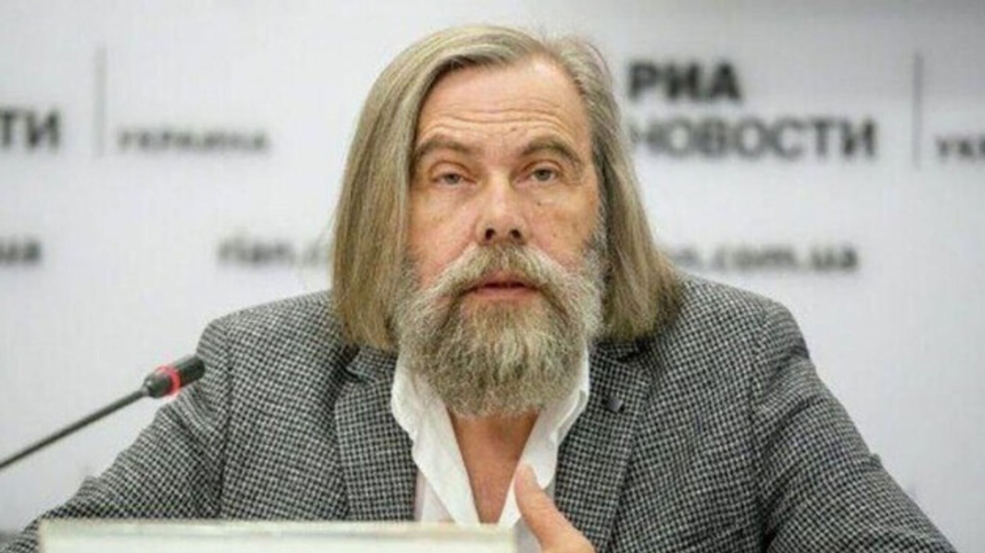 Политтехнологу Медведчуку Погребинскому сообщили подозрение в госизмене