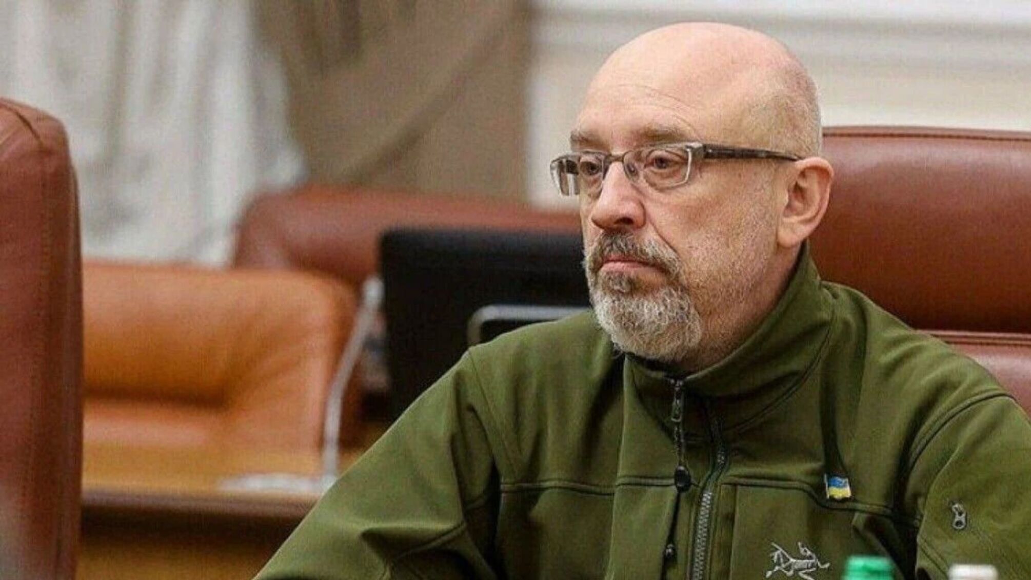 Зеленский отдал приказ деоккупировать юг, Украина собирает миллионные силы, – Резников