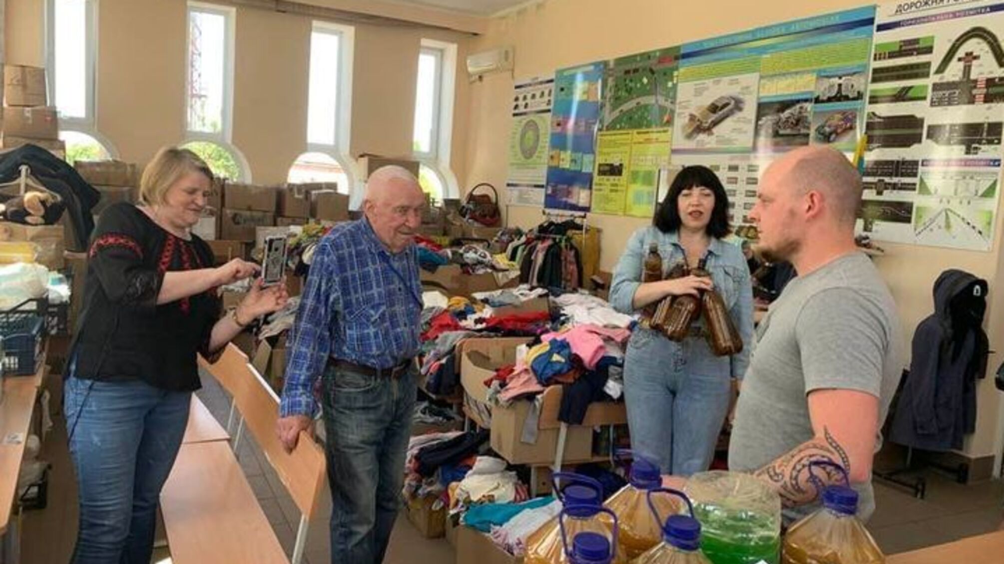 У Львові волонтерський центр на Пасічній відсвяткував 100 днів роботи 