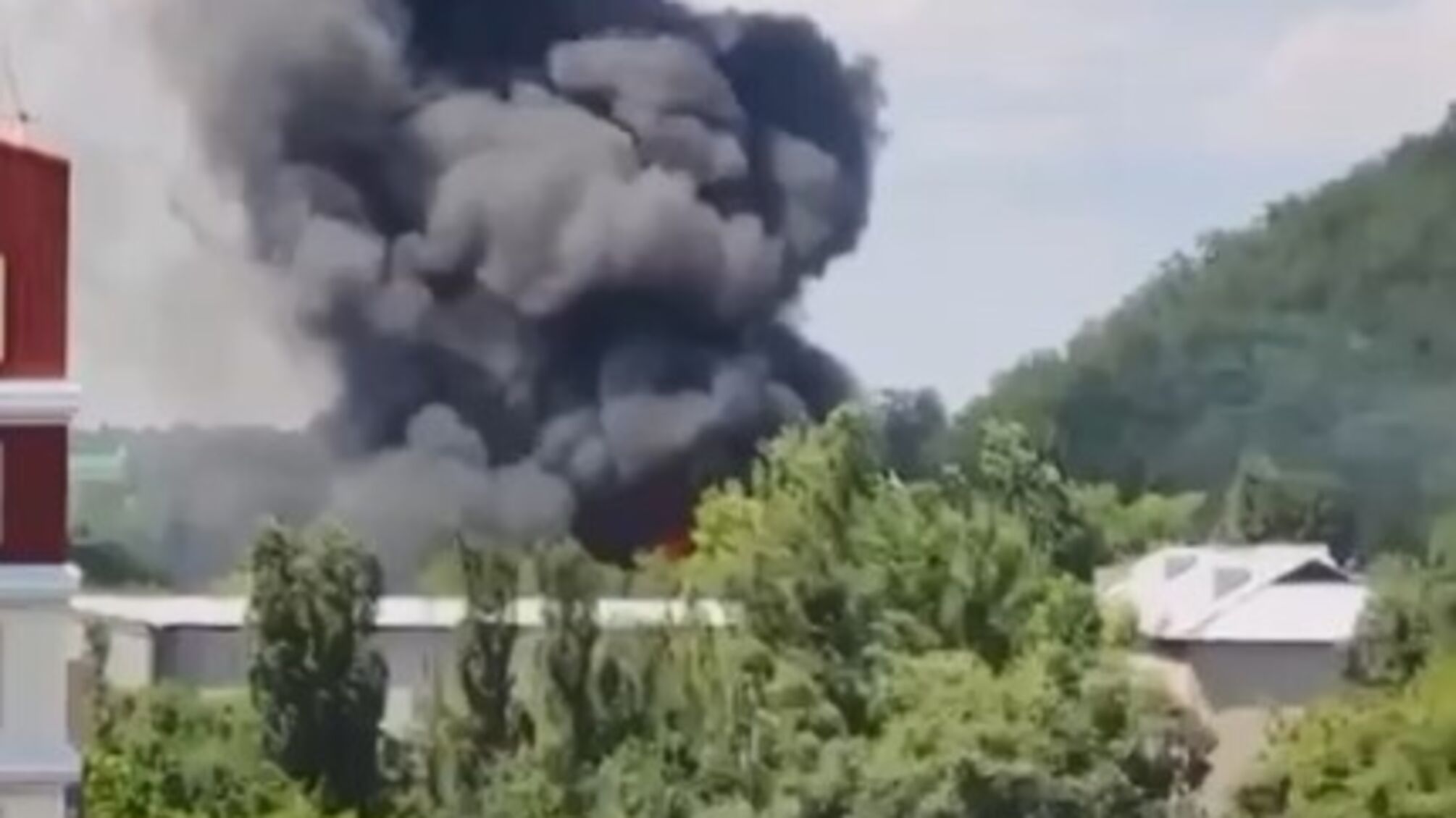 ВСУ уничтожили склад снарядов в Донецке – подробности обстрела