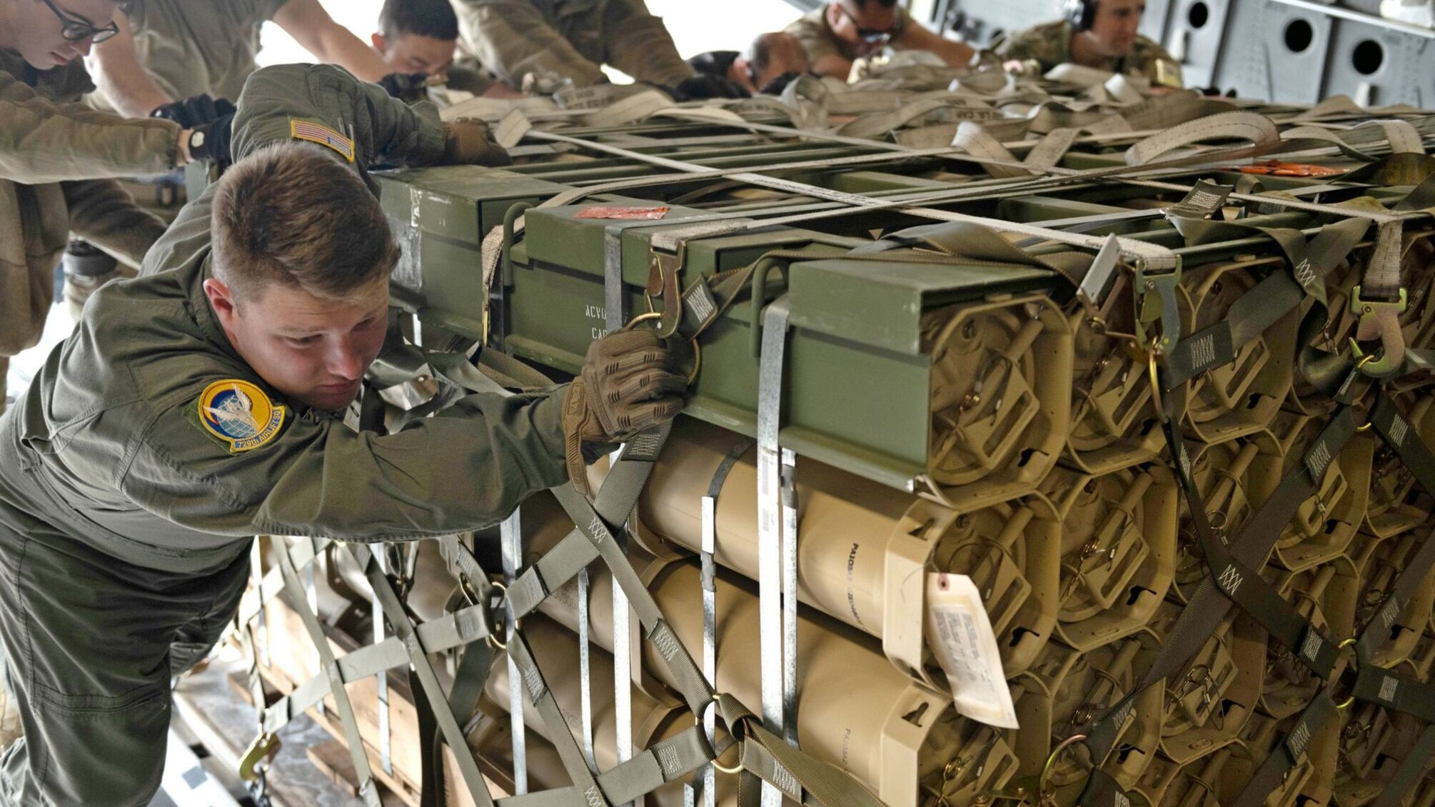 артилерійські снаряди 155-мм