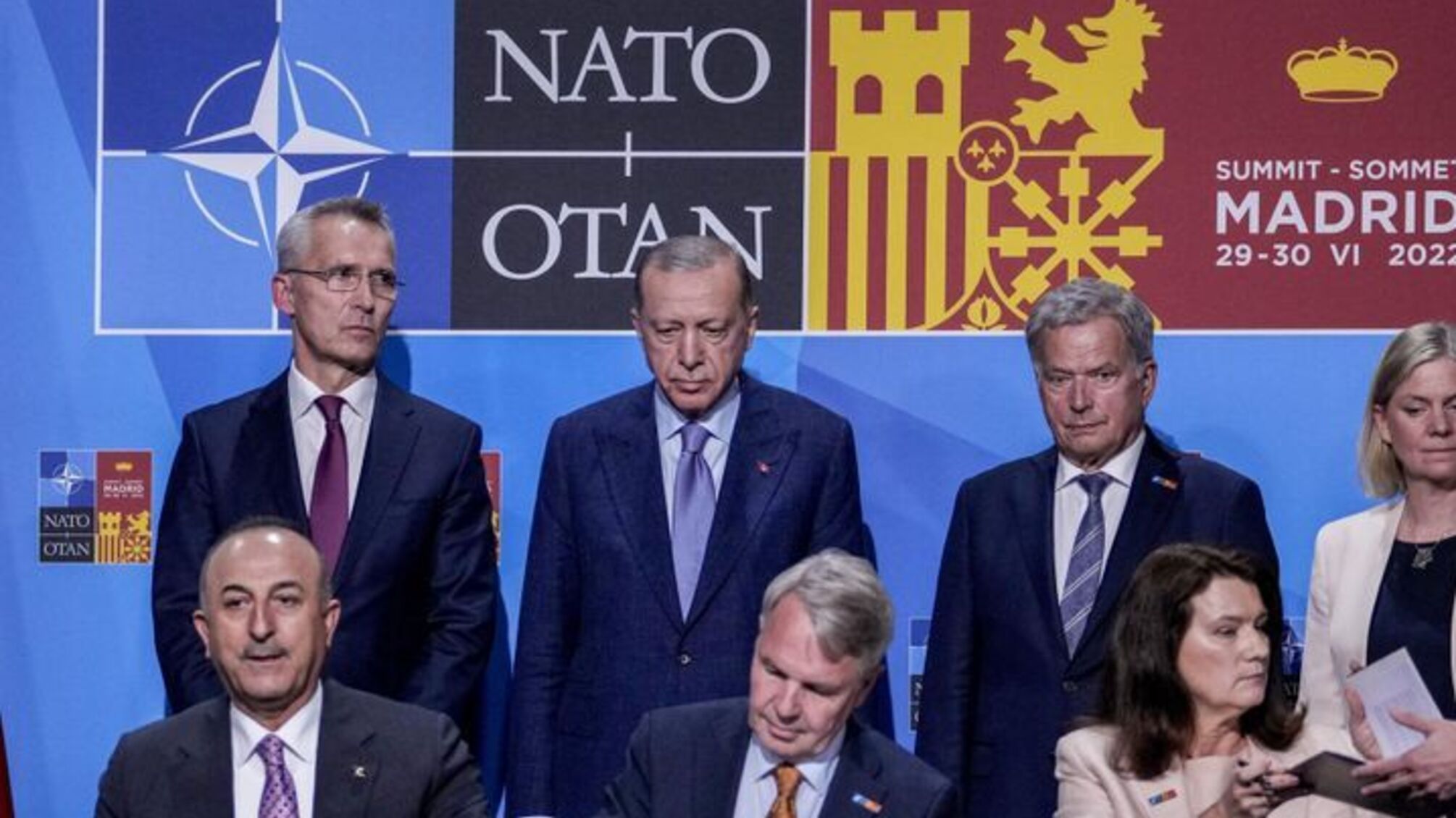 Фінляндія та Швеція офіційно запросили до членства в НАТО