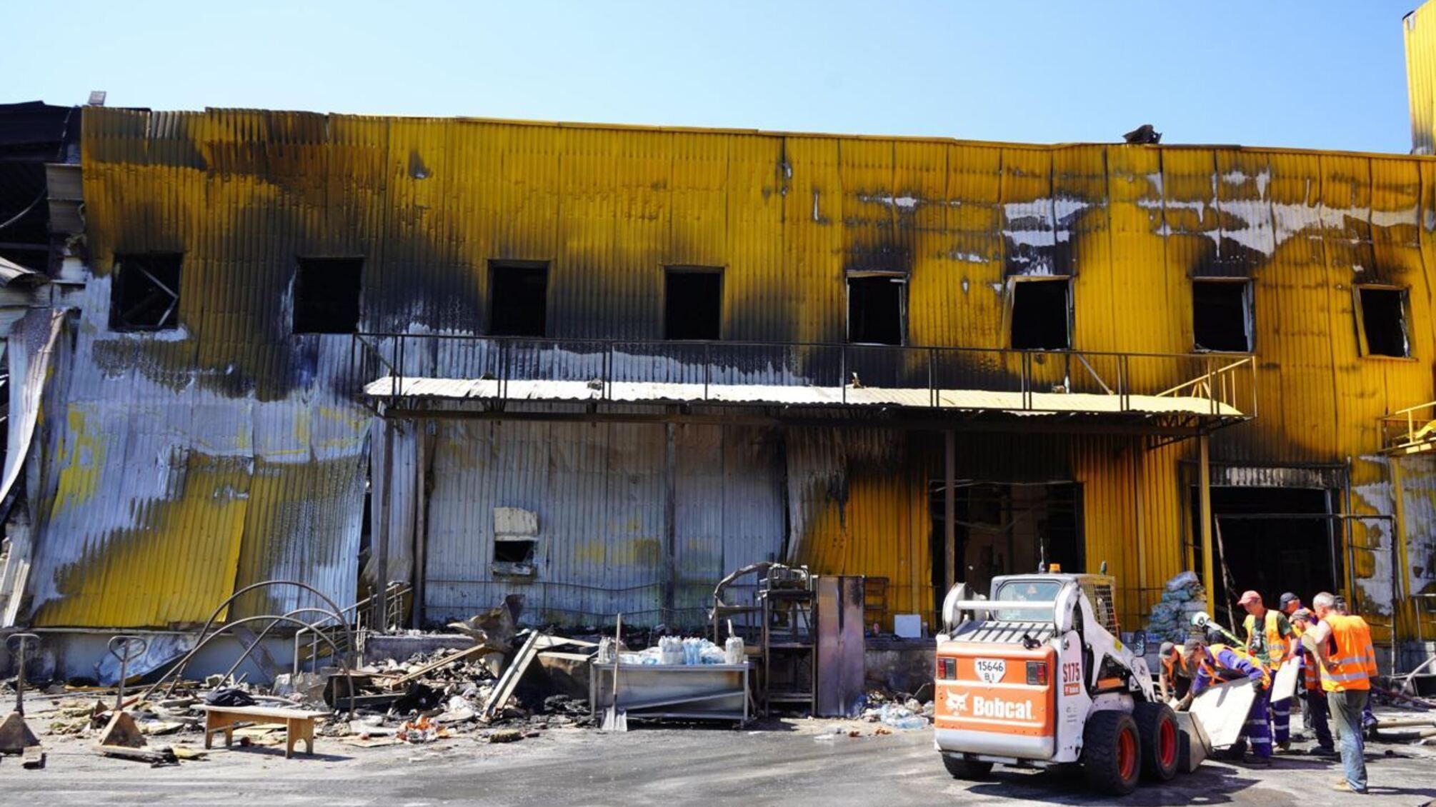 наслідки ракетного обстрілу