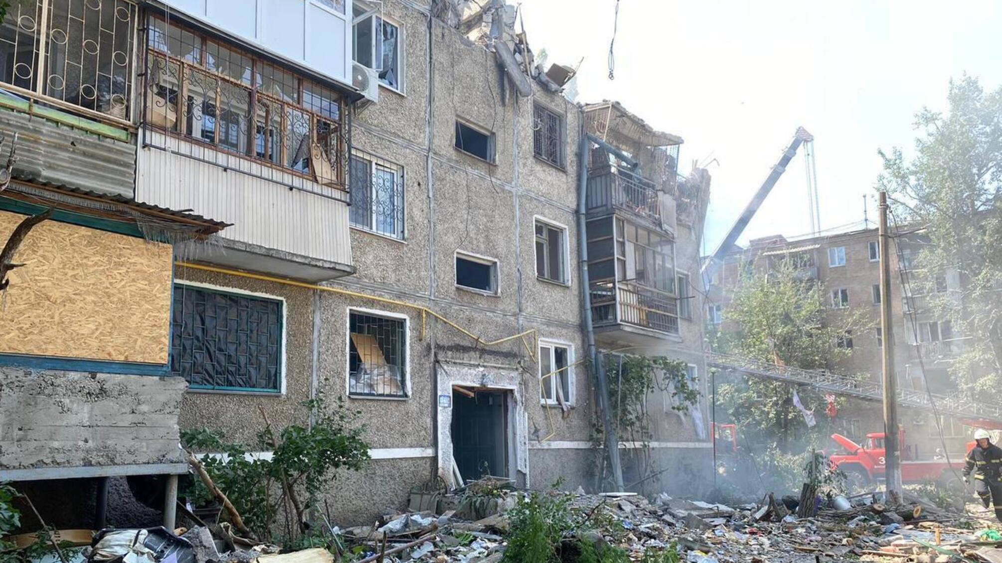 Окупанти випустили щонайменше 10 ракет за півгодини по Миколаєву, кількість жертв зросла