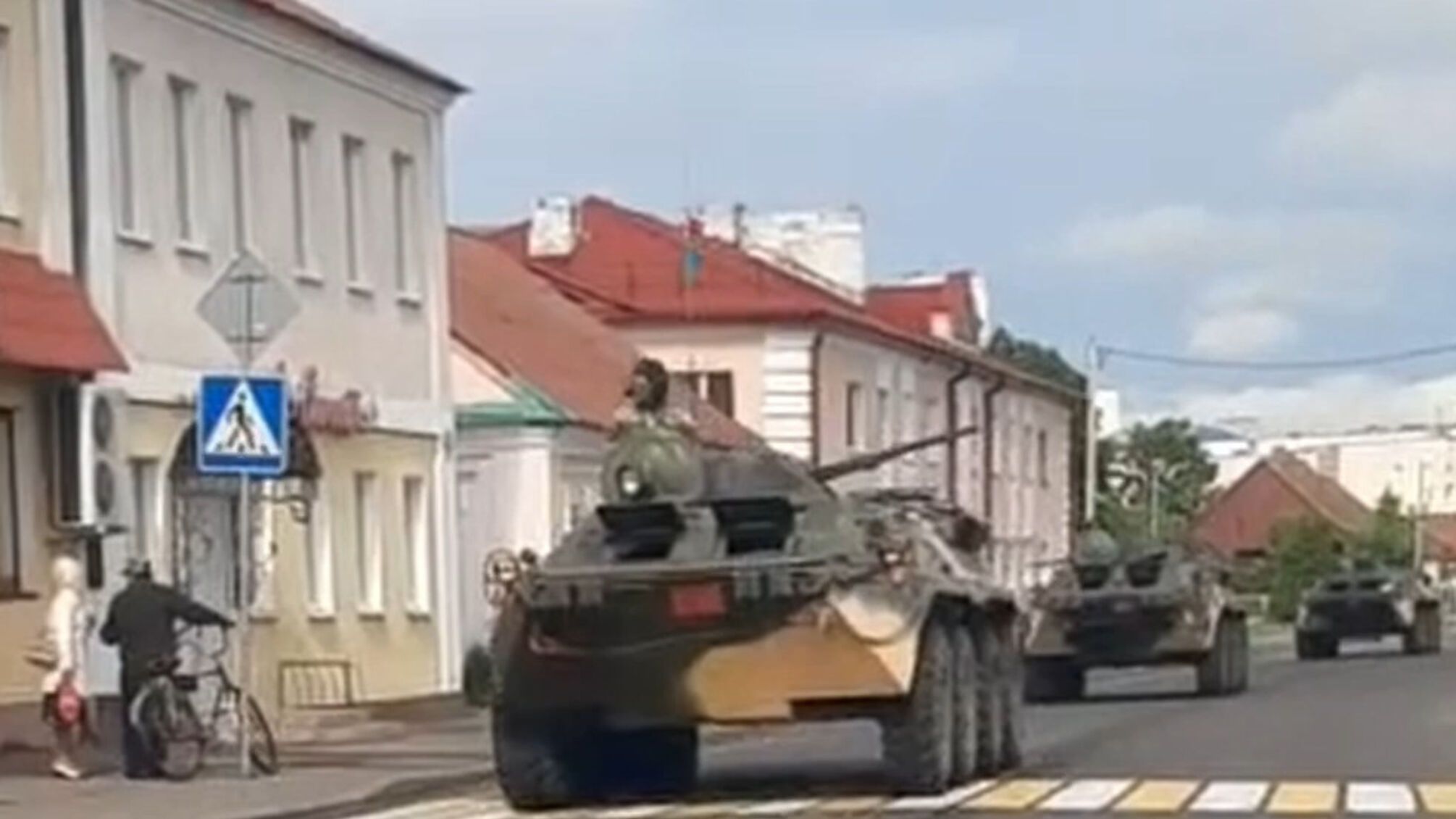 К украинской границе подошла колонна военной техники Беларуси