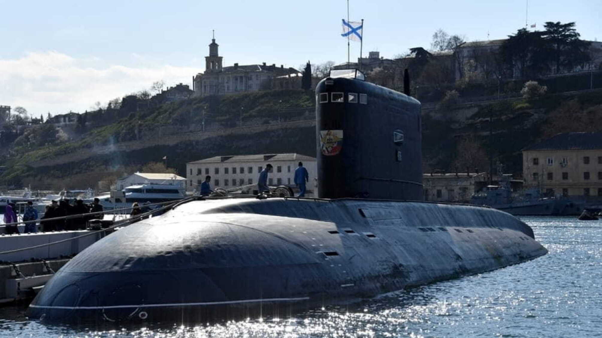 В Черном море находятся 5 подводных лодок рф, из них 4 – в состоянии готовности.